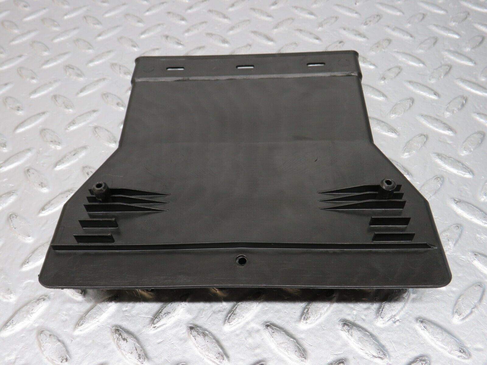 32359 Mercedes-Benz S124 300TE Wagon Ventilation Air Duct Left 1248310546