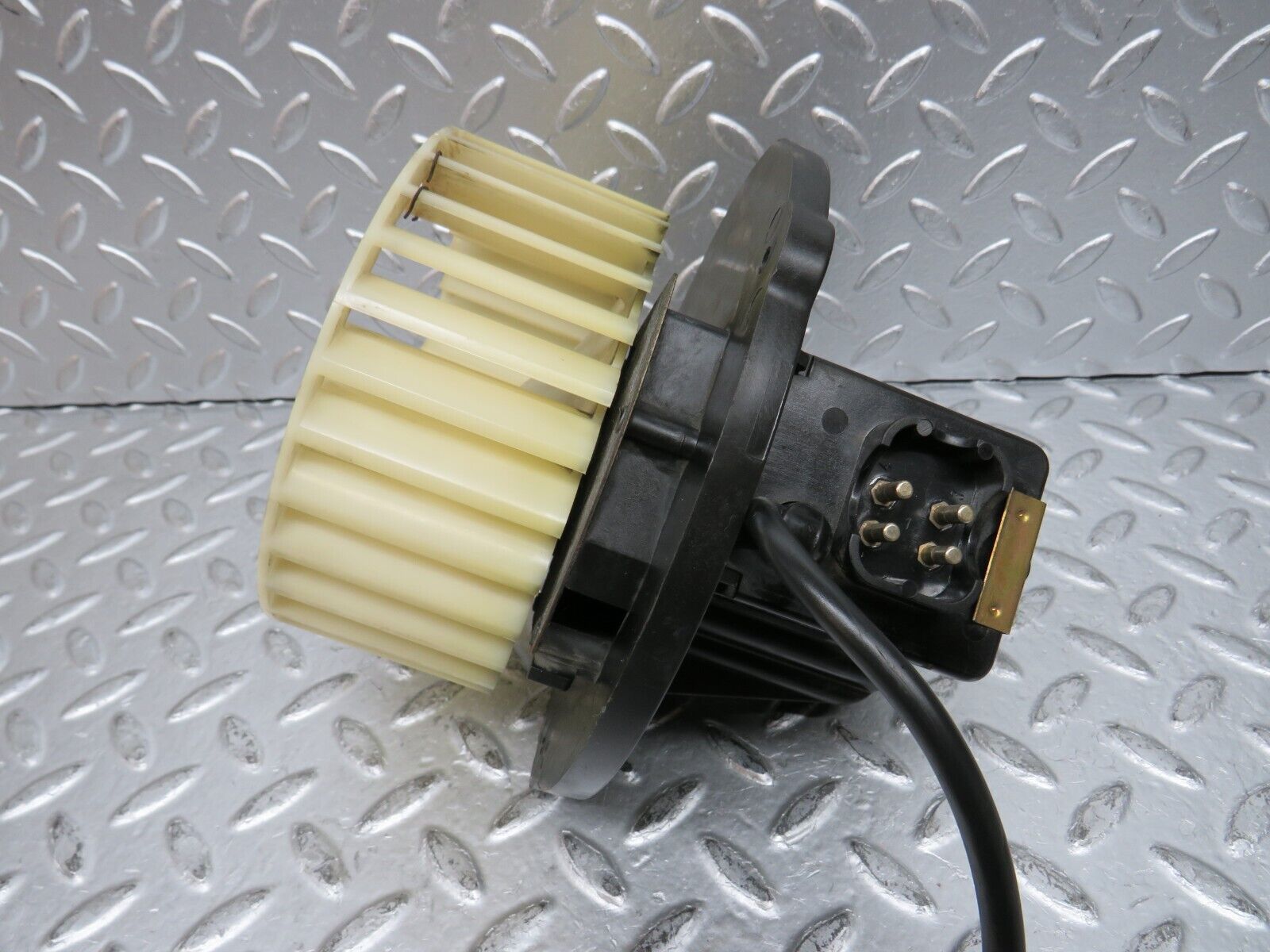 29801 Mercedes-Benz W123 230E Heater Blower Motor