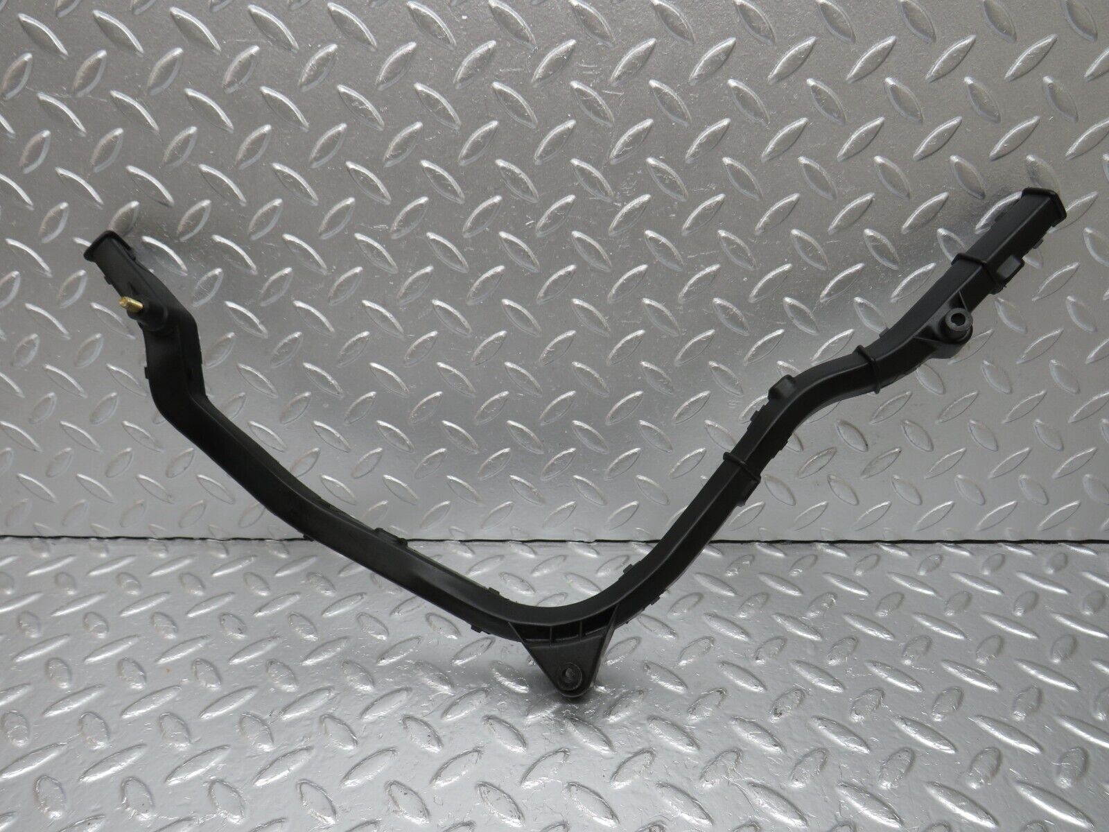 34105 Mercedes-Benz W124 260E Engine Wire Bracket Holder 1031590213