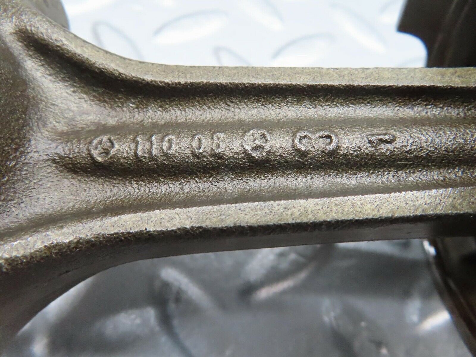 15984 Mercedes-Benz W123 280E Piston With Connecting Rod 85.975 mm