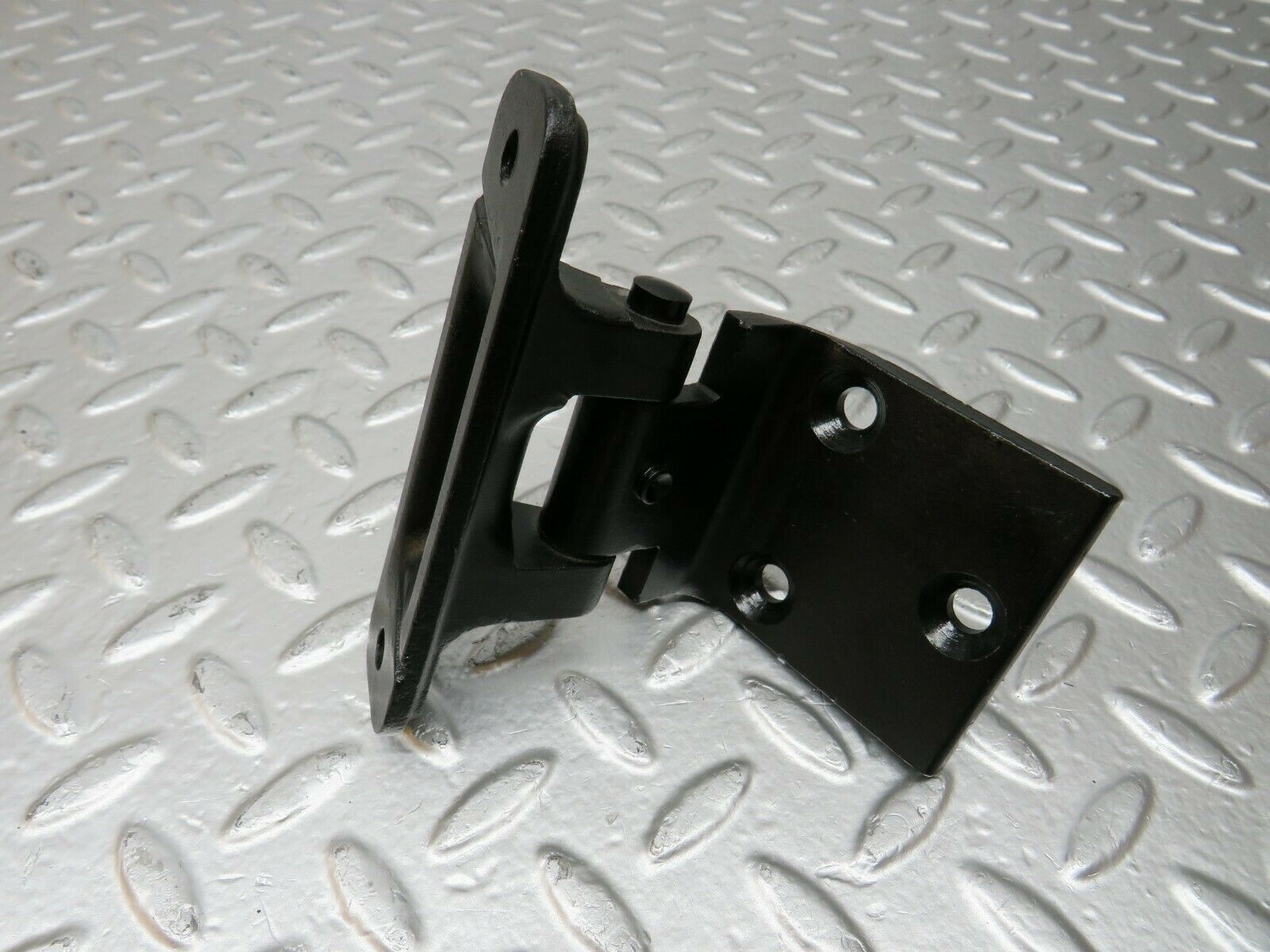 24522 Mercedes-Benz W108 Front Door Hinge Left/Right