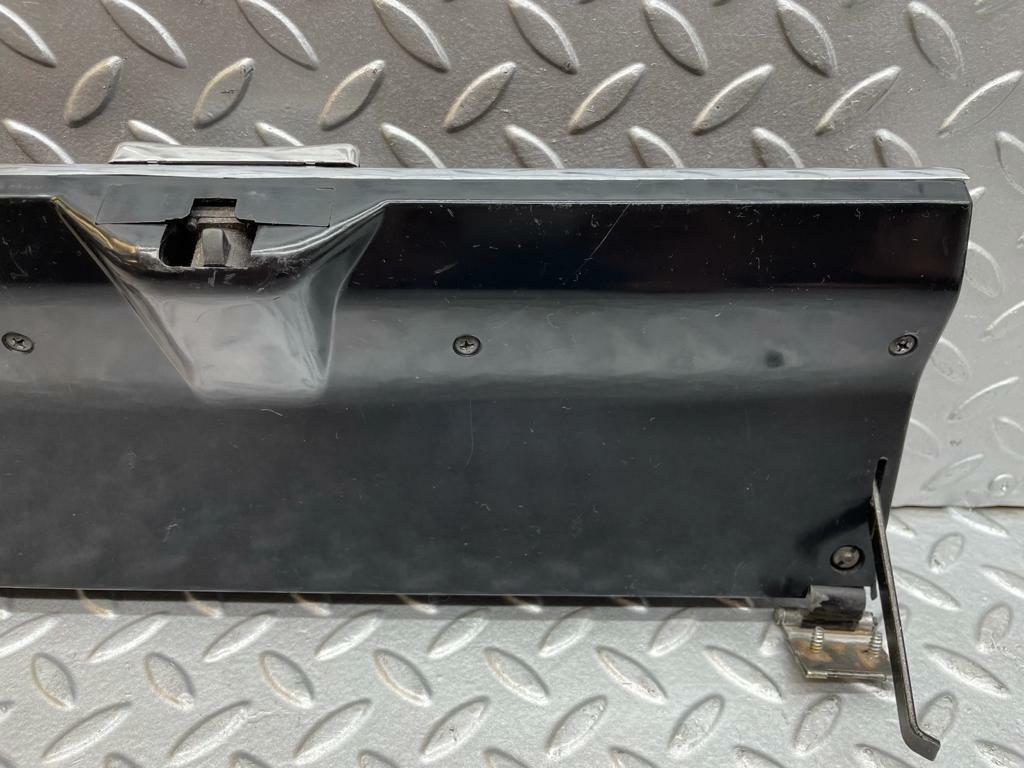 0137 Mercedes-Benz W116 350SE Glovebox Door