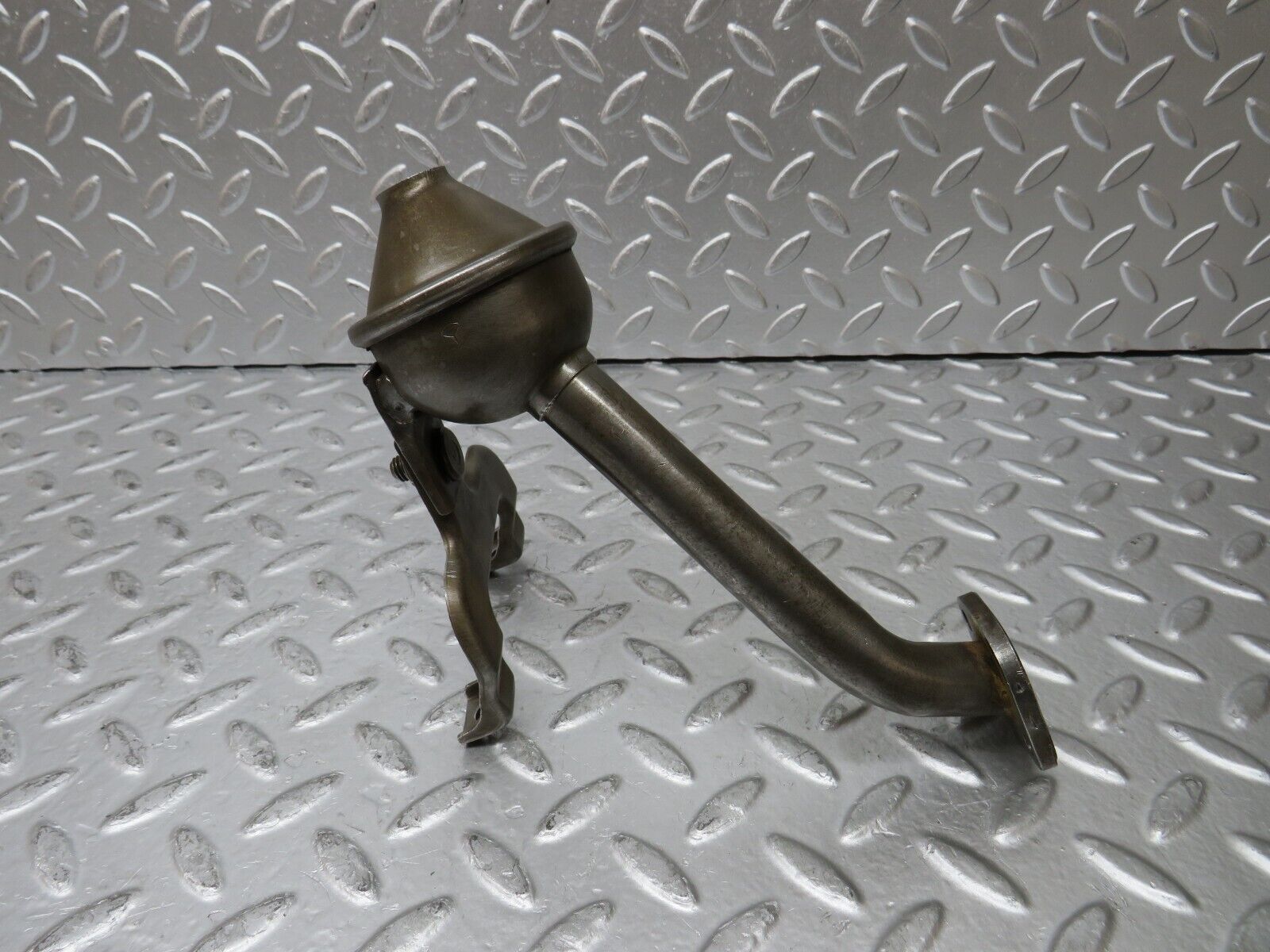 29851 Mercedes-Benz W123 230E Oil Pump Filter