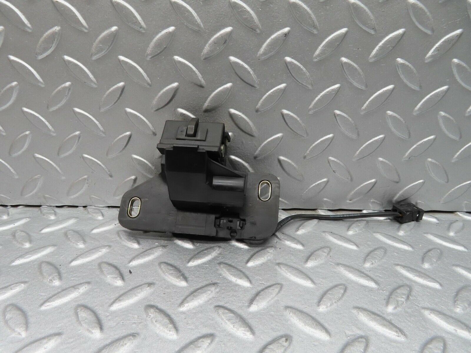 12008 Mercedes-Benz R129 300SL Coupe Trunk Lock 1298201810