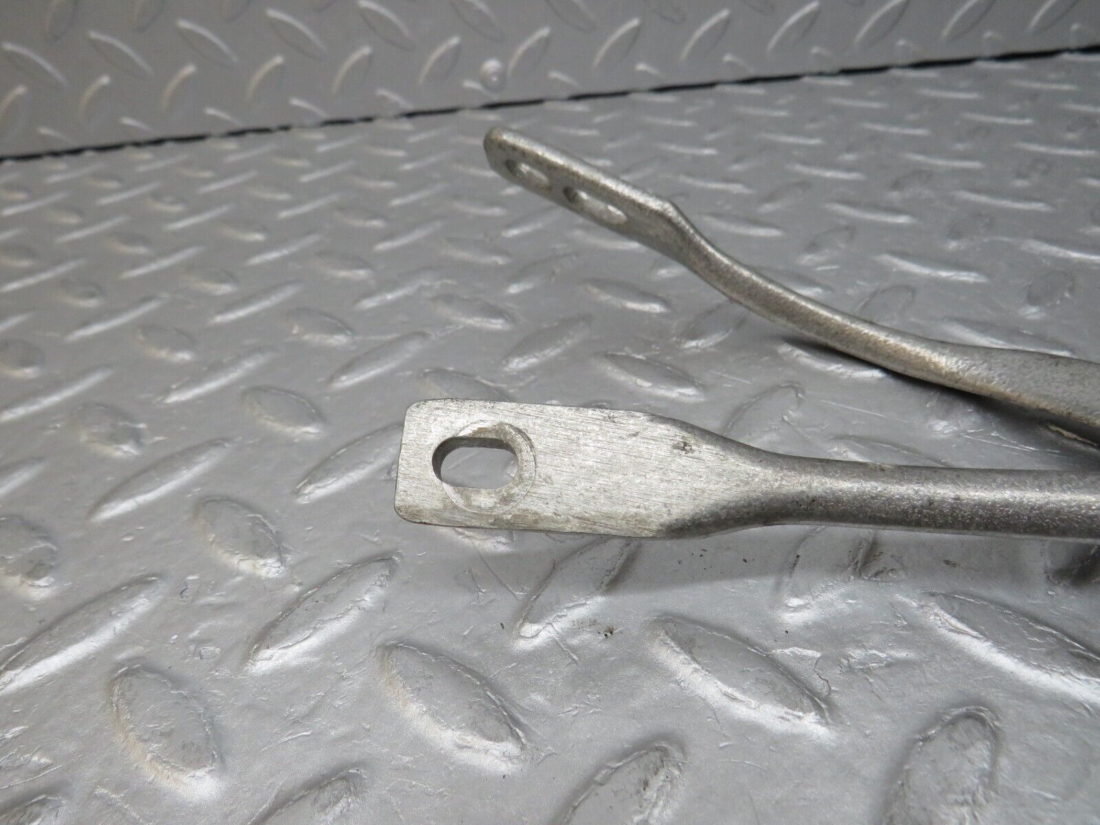 36543 Mercedes-Benz W201 190E 2.0L Steering Column Bracket