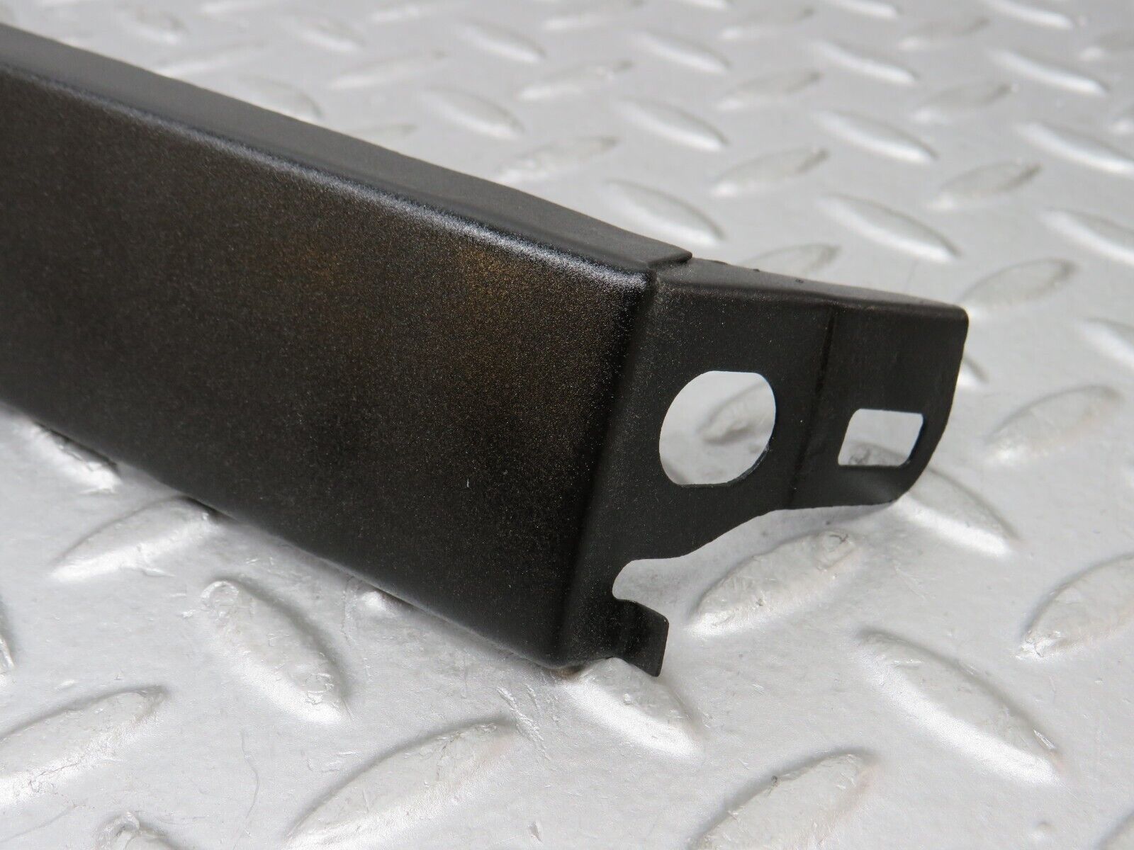 36343 Mercedes-Benz W126 420SE Under Headlight Trim Left Side