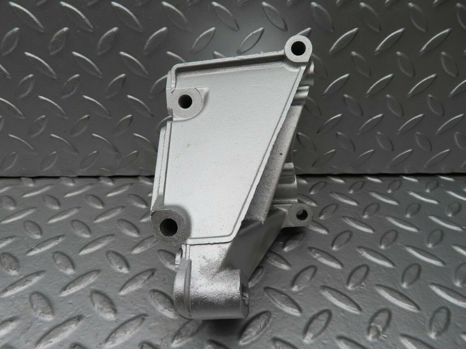 15263 Mercedes-Benz W123 230E Power Steering Pump Bracket 1234660241