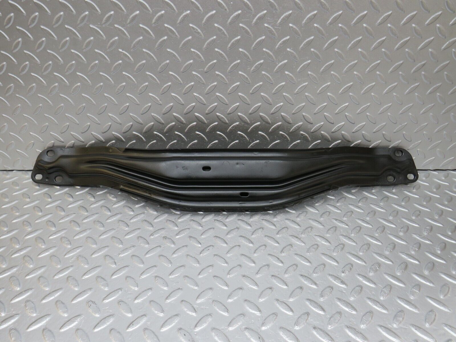 34650 Mercedes-Benz C126 380SEC Coupe Gearbox Mount Bracket