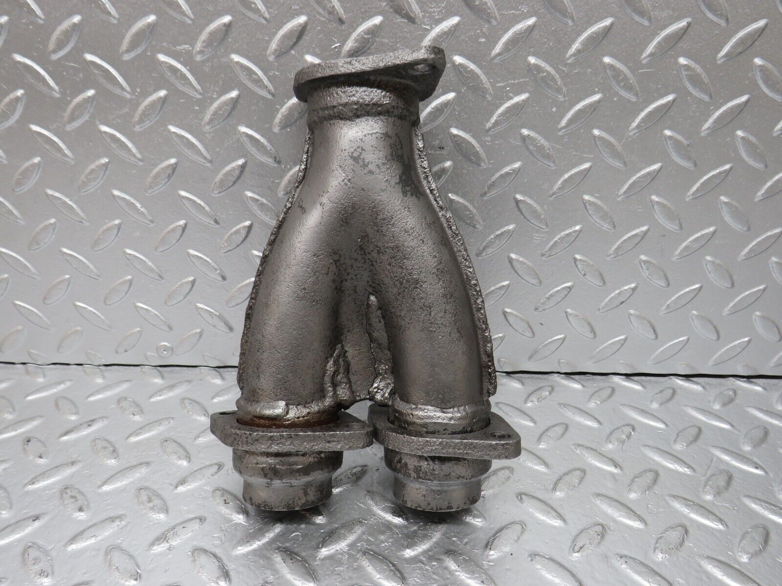 33053 Mercedes-Benz W123 280E M110 Exhaust Pipe Connector