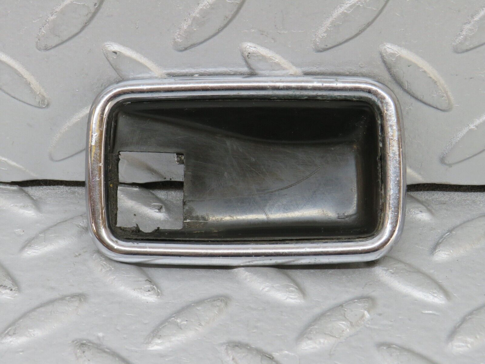 35692 Mercedes-Benz W108 Chrome Frame For Door Opener Left 1087660511