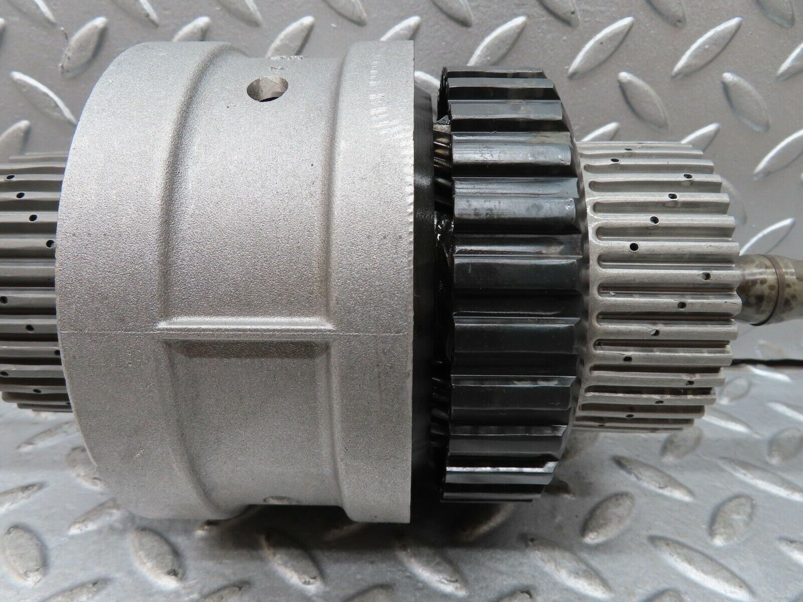 17843 Mercedes-Benz W123 230E Automatic Transmission Gear Set 1232720908