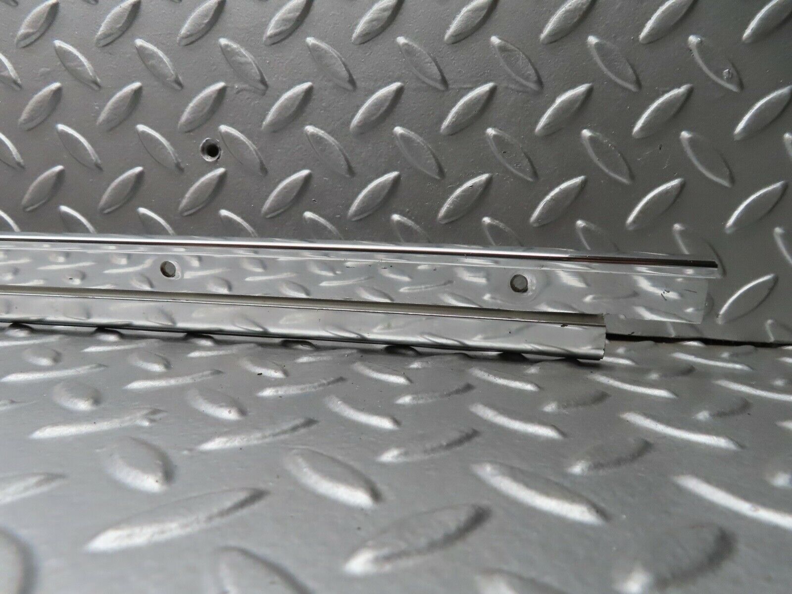 20955 Mercedes-Benz W114 250CE Coupe Roof Chrome Moulding Trim Left Side