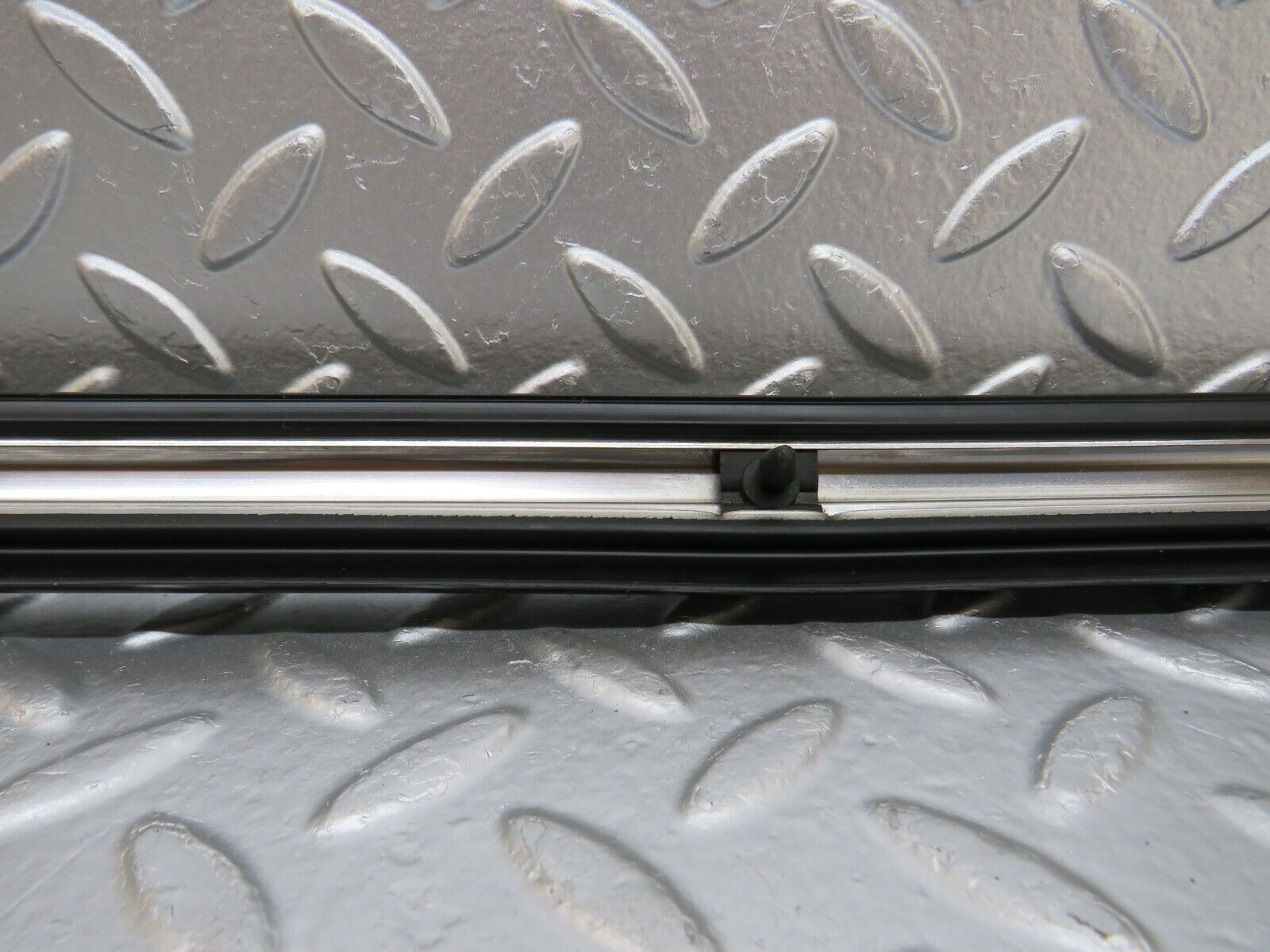 25600 Mercedes-Benz W123 200 Front Right Door Lower Moulding Trim