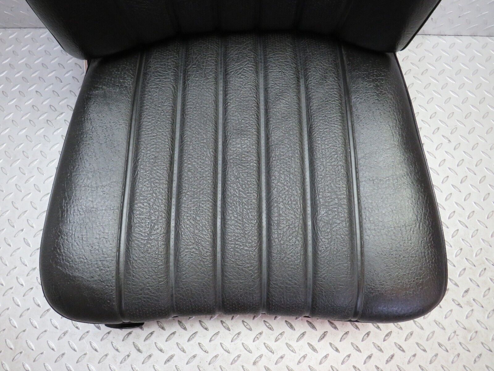 35884 Mercedes-Benz W108 Front Left Seat Black