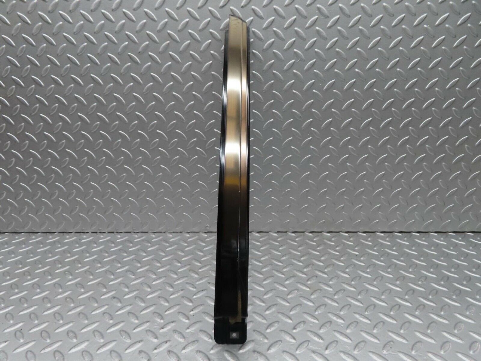 15028 Mercedes-Benz W140 S320 Rear Left Door Window Channel