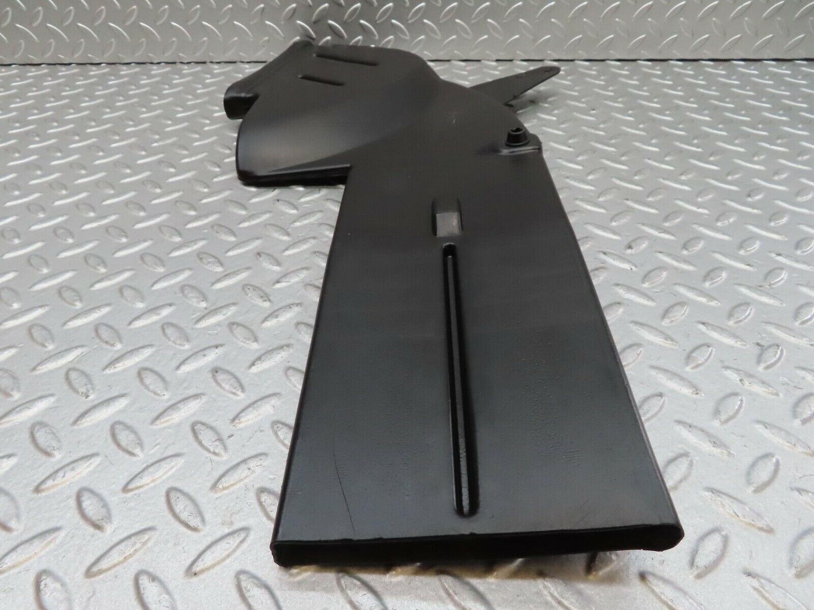 14685 Mercedes-Benz W201 190E Air Duct Heater Ventilation Right Side