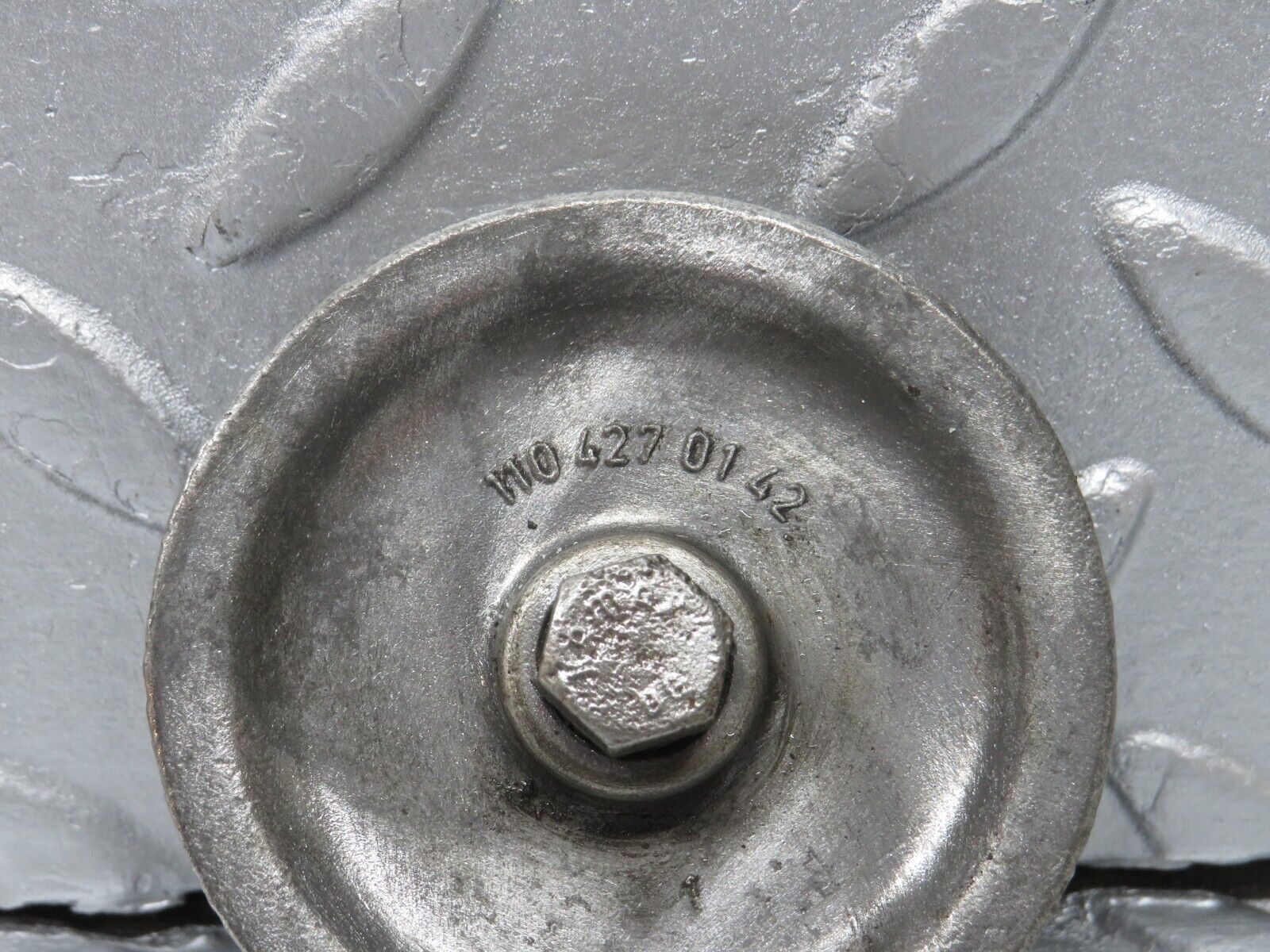 40318 Mercedes-Benz W110 230 Handbrake Cable Pulley 1104270142