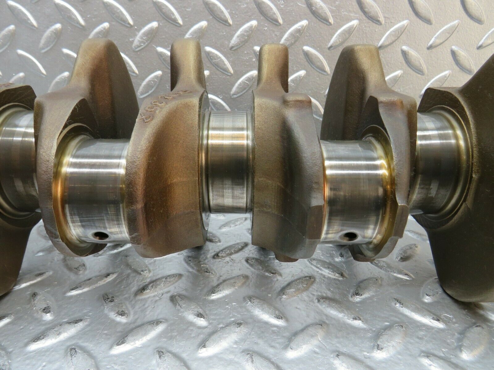 23098 Mercedes-Benz C123 230CE Coupe Crankshaft 10235