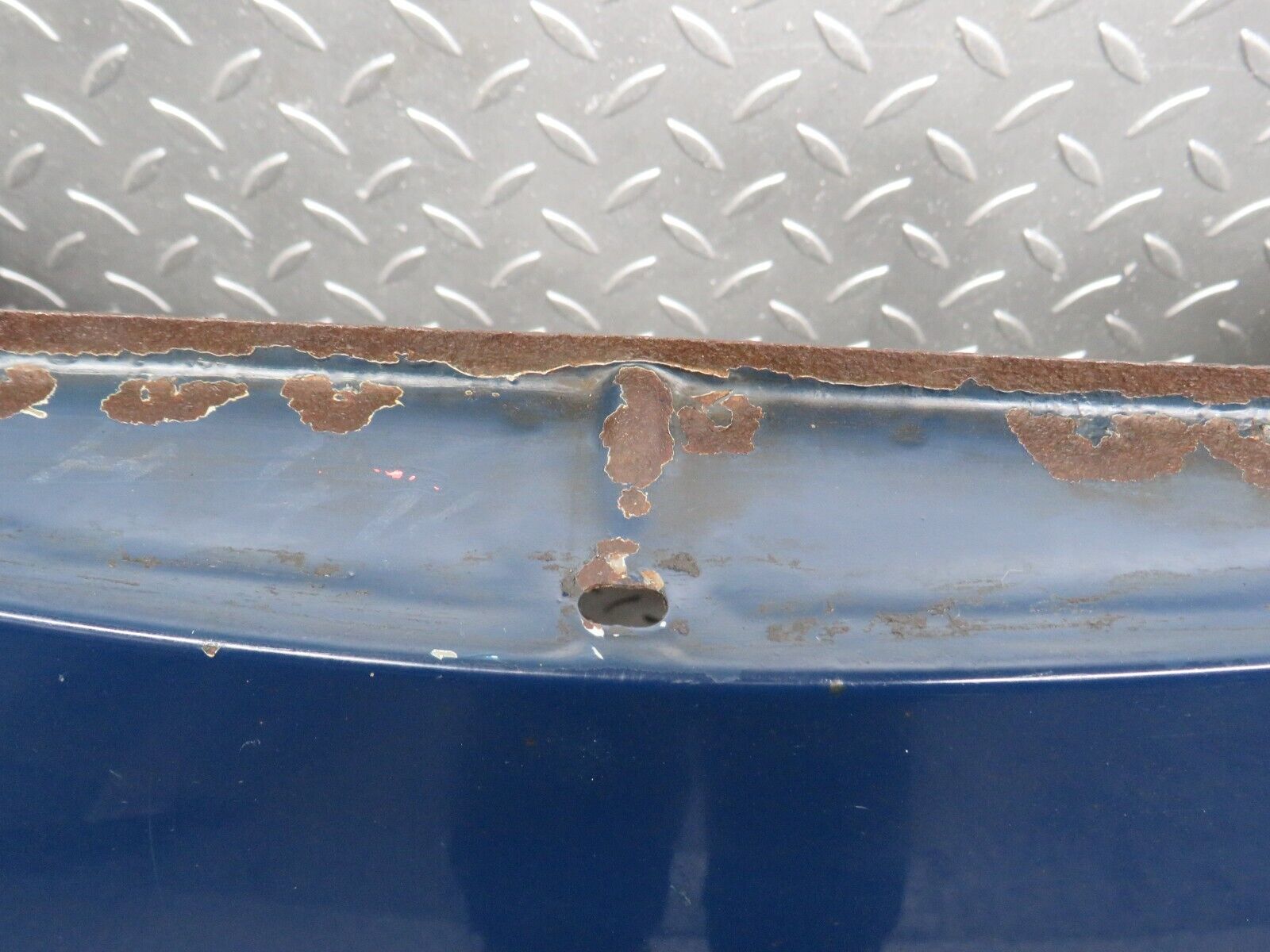 40522 Mercedes-Benz W110 230 Bonnet