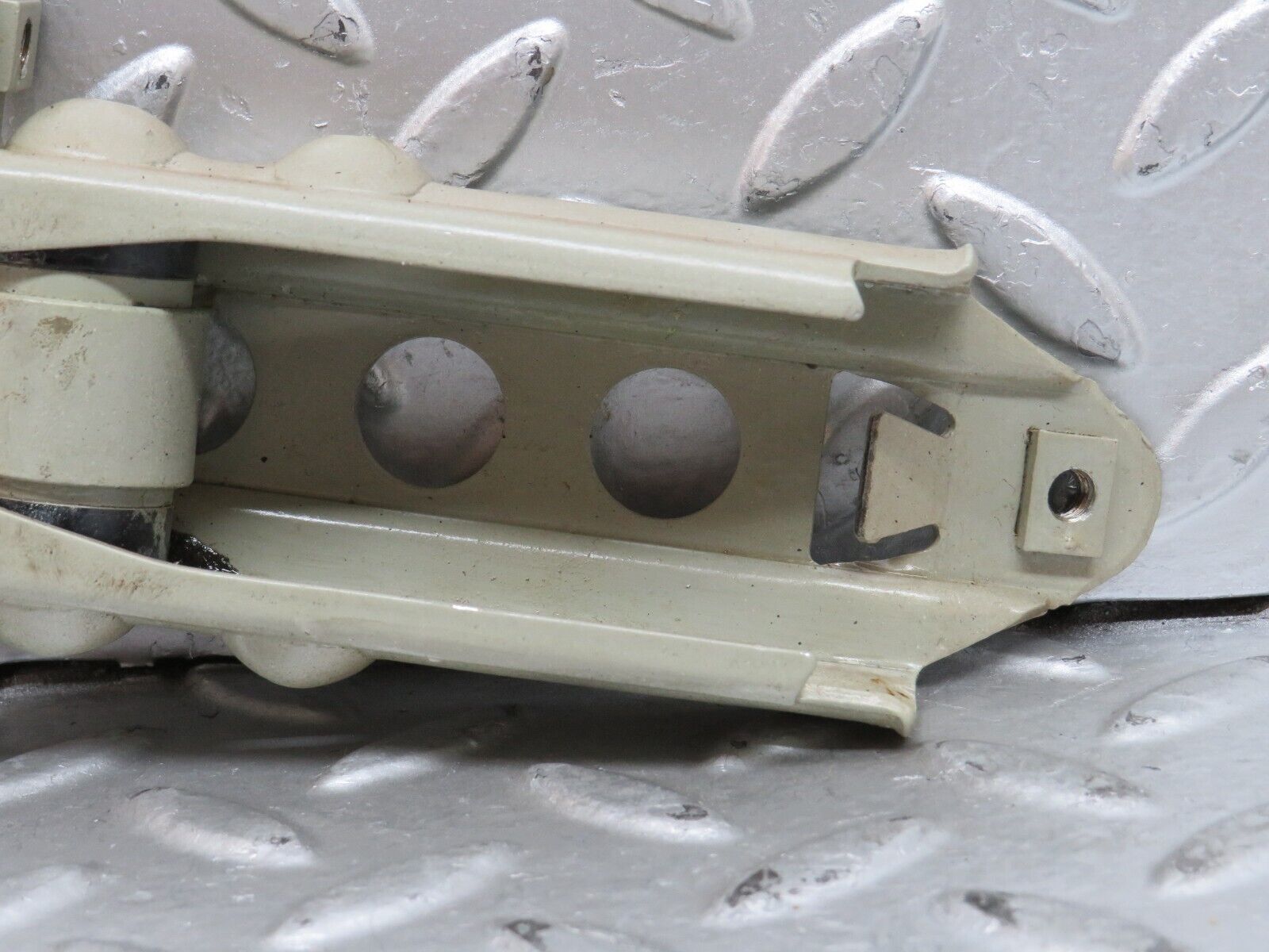 28509 Mercedes-Benz S123 240D Wagon Door Safety Check Strap