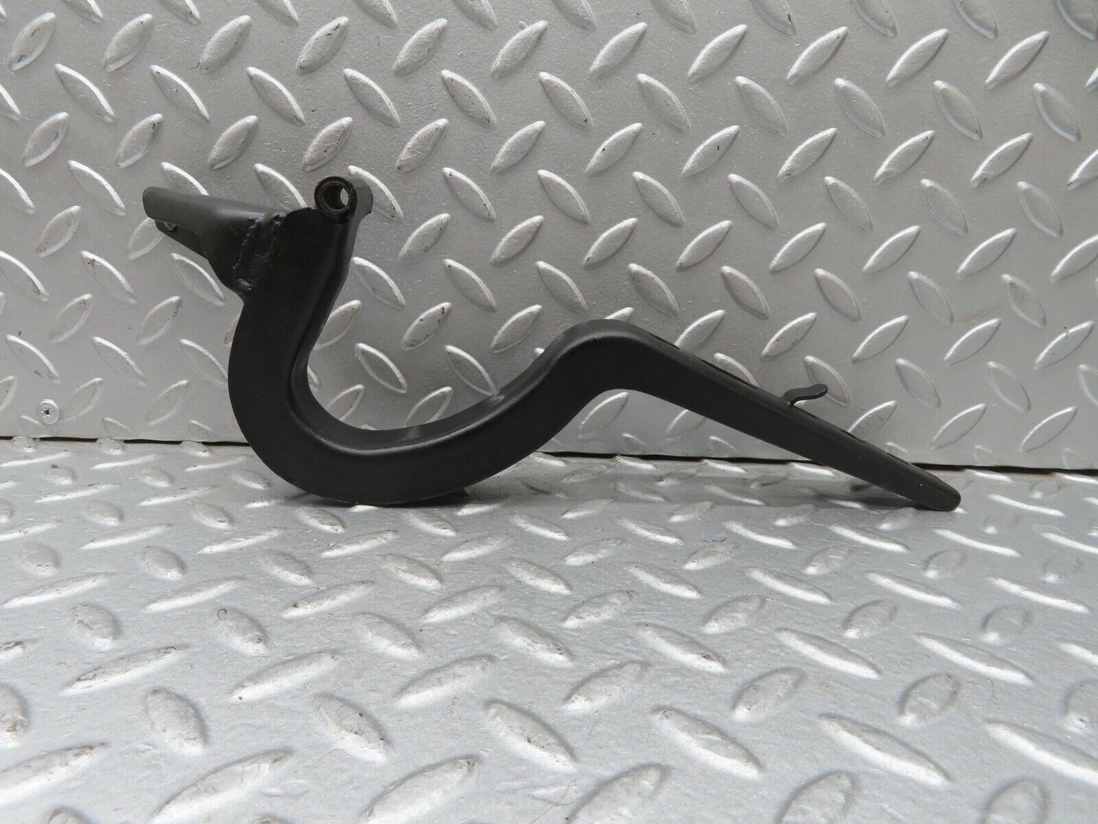 13535 Mercedes-Benz W123 200 Trunk Lid Hinge Right Side 1237500287