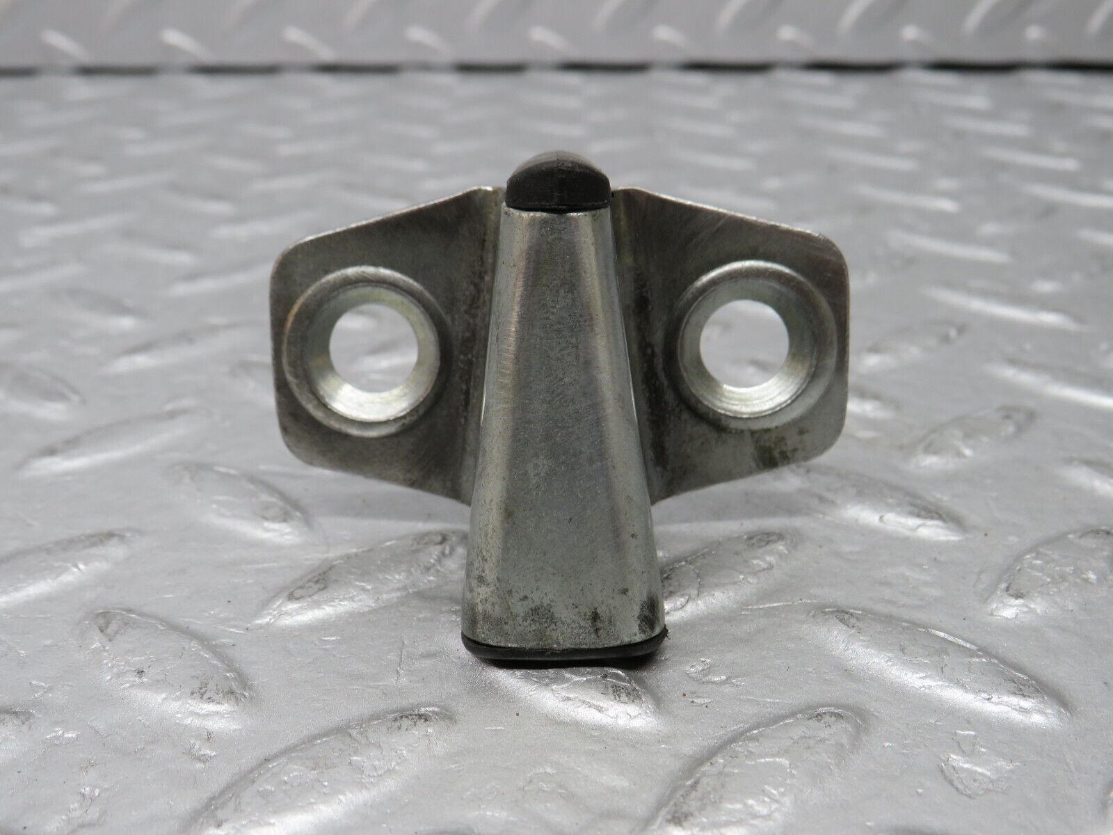 36613 Mercedes-Benz W201 190E 2.0L Door Lock Latch