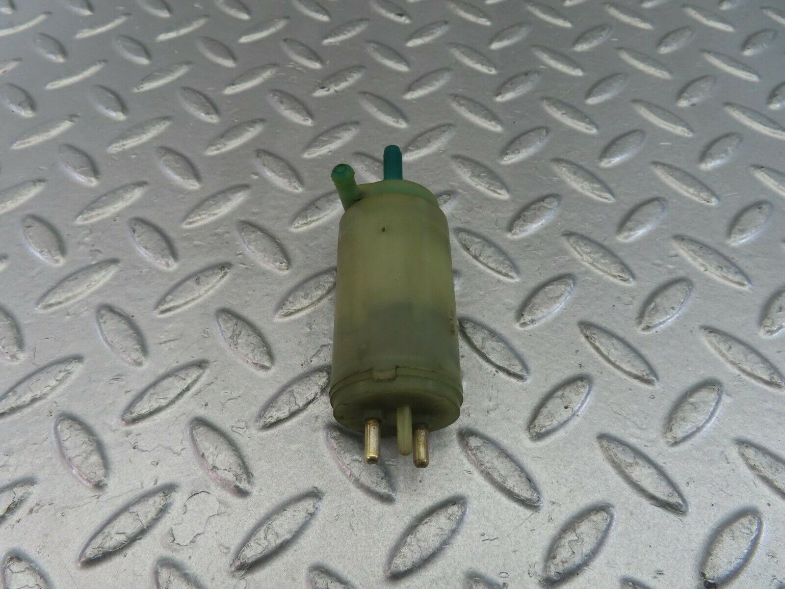 10095 Mercedes-Benz C123 230CE Coupe Windscreen Washer Pump