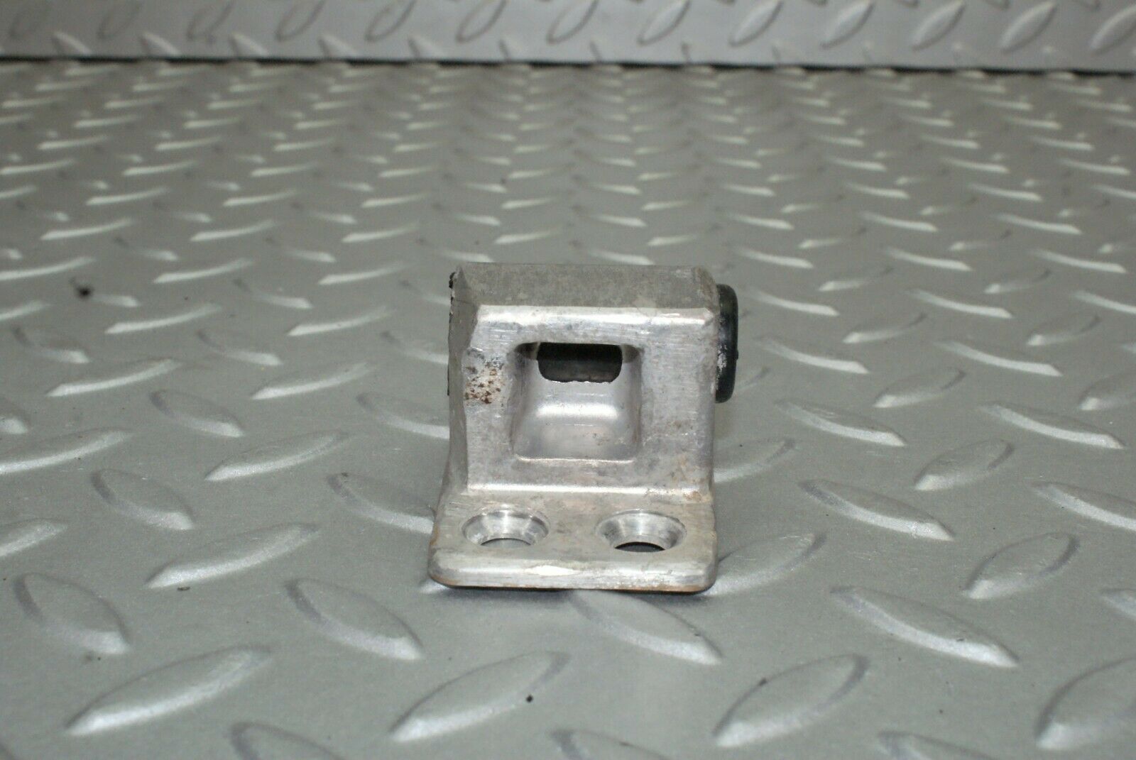 2629 Mercedes-Benz W116 350SE Door Lock Latch Right Side