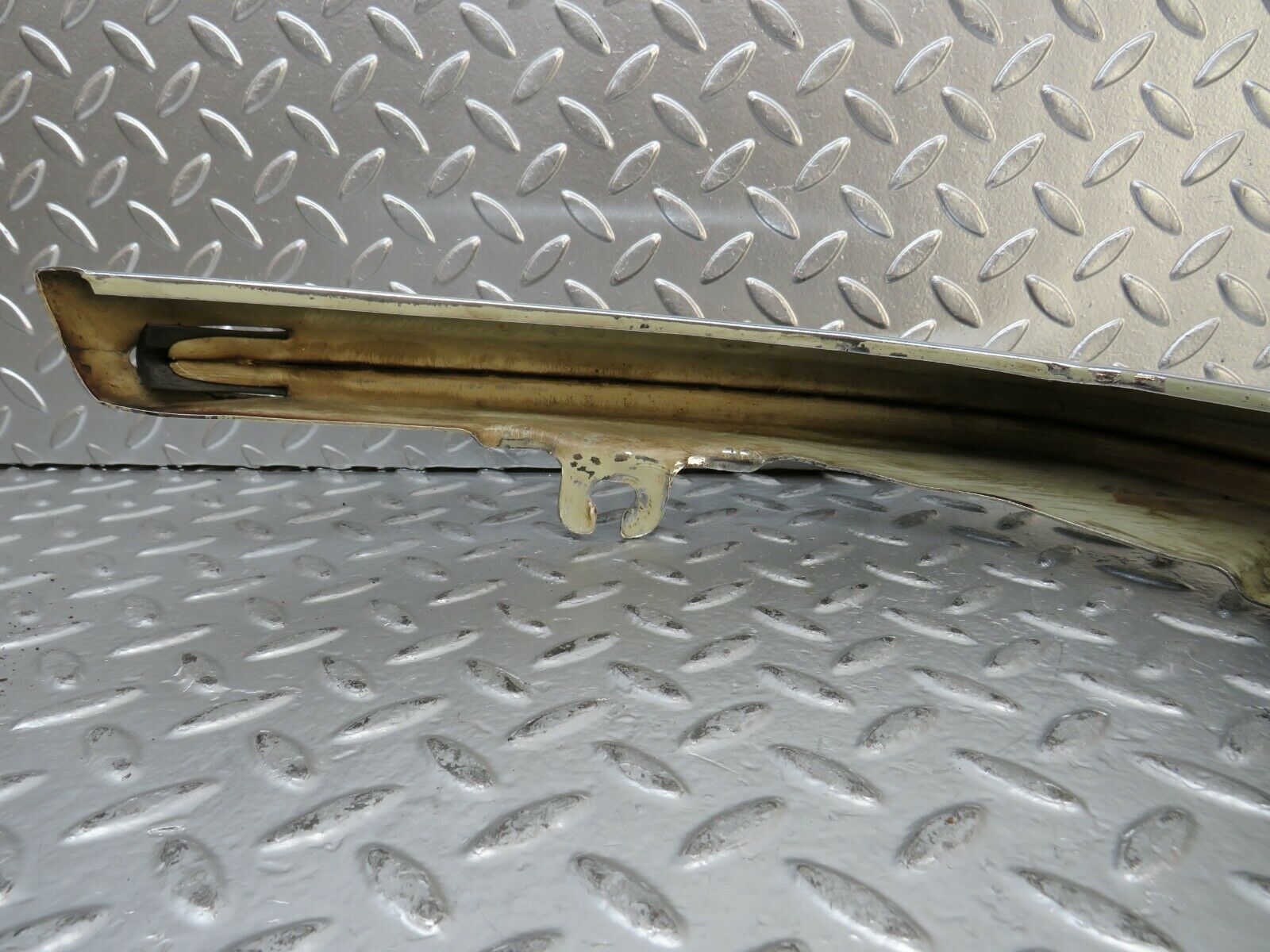 23240 Mercedes-Benz W116 350SE Front Left Upper Bumper Corner 1168800170