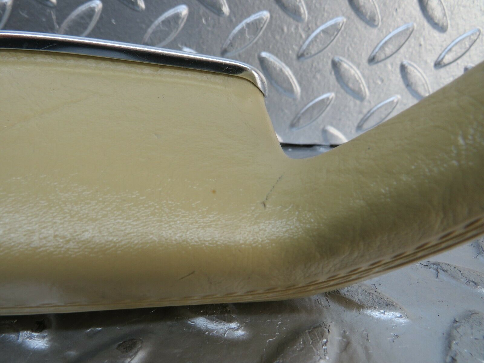 23935 Mercedes-Benz W123 280E Rear Left Interior Door Handle Beige 1239701701