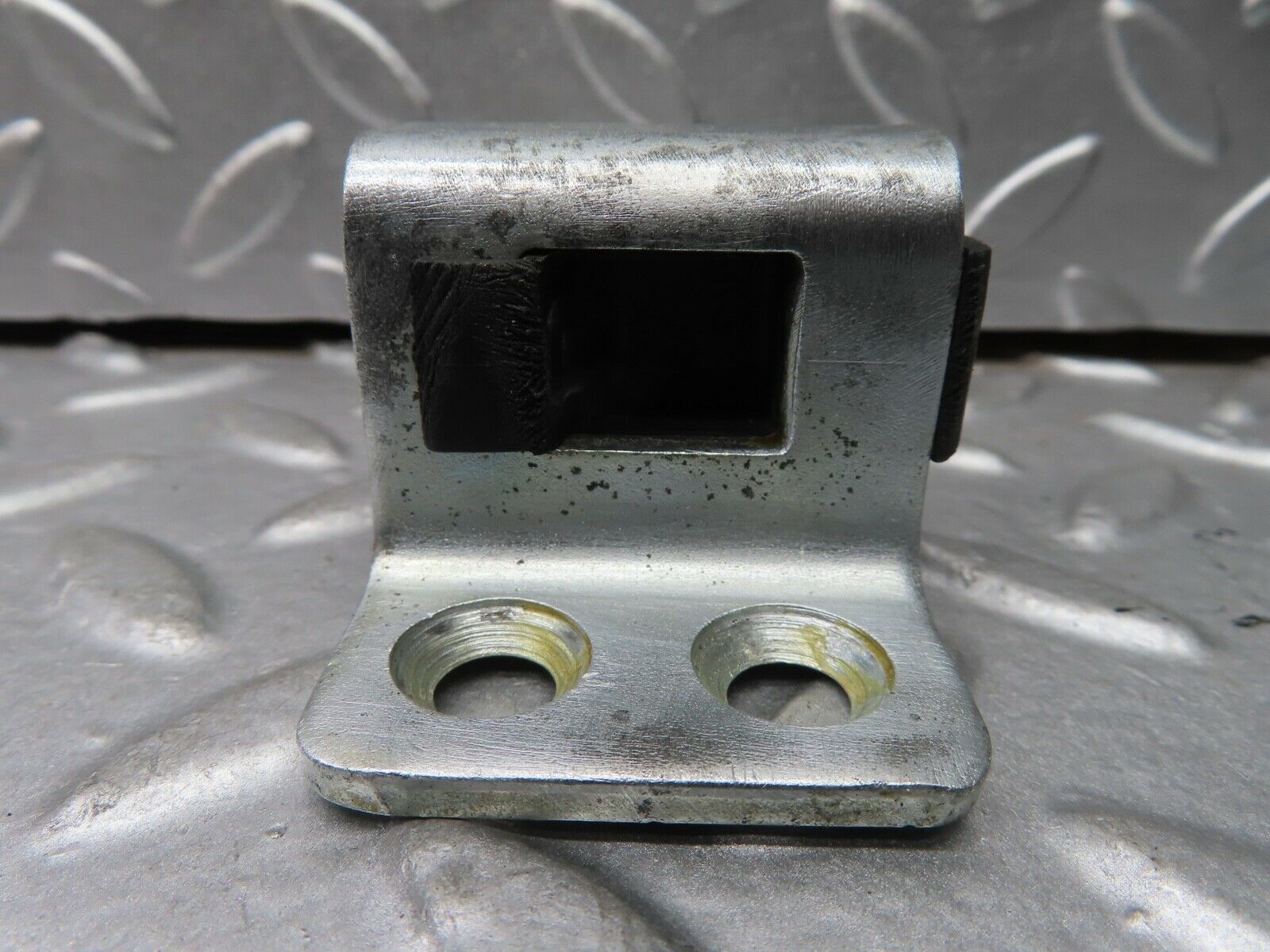 21142 Mercedes-Benz W123 230E Door Lock Latch Left Side