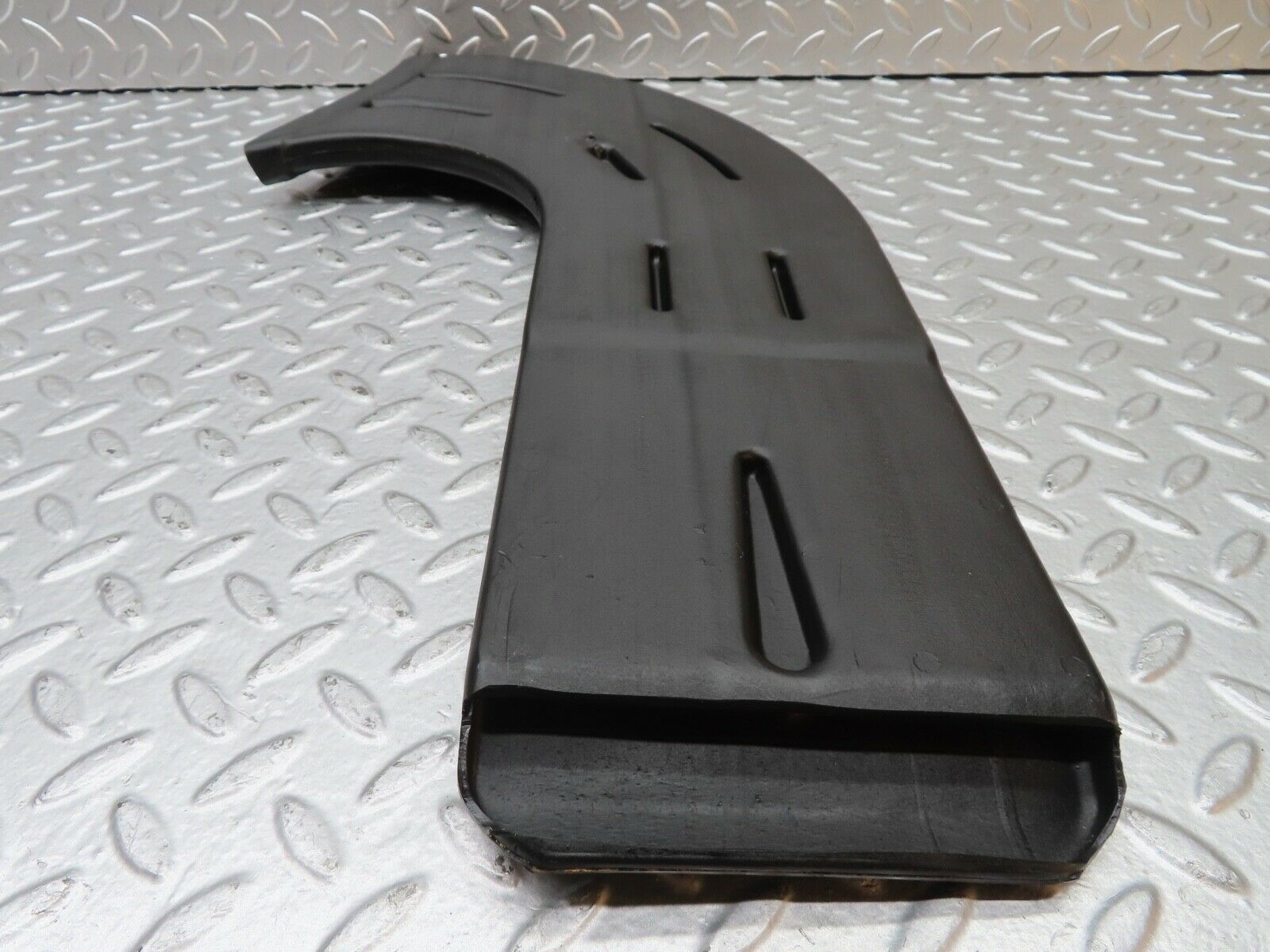 21161 Mercedes-Benz W123 230E Air Duct Heater Ventilation Left 1238310546