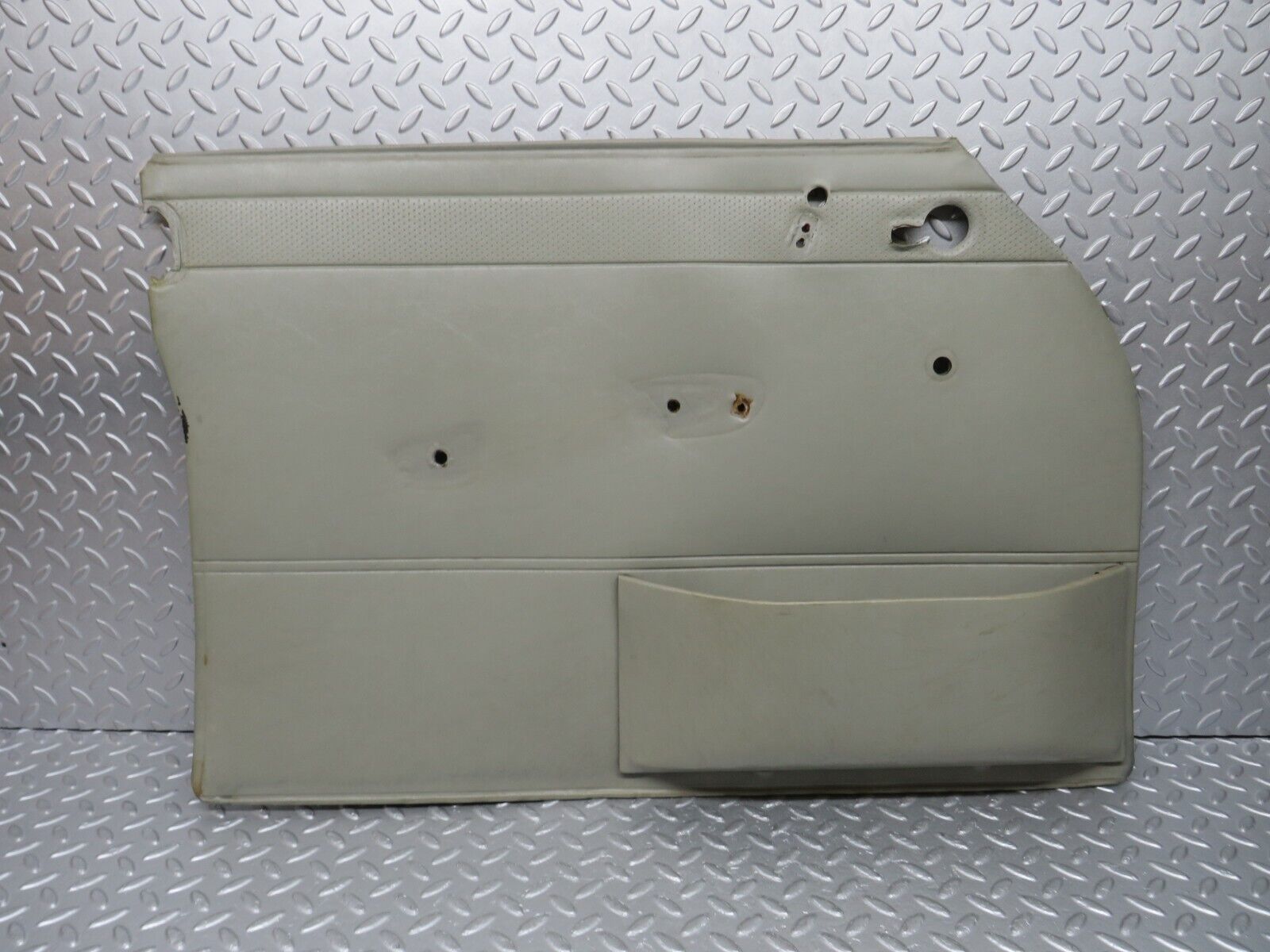 40335 Mercedes-Benz W110 230 Front Left Door Card Grey