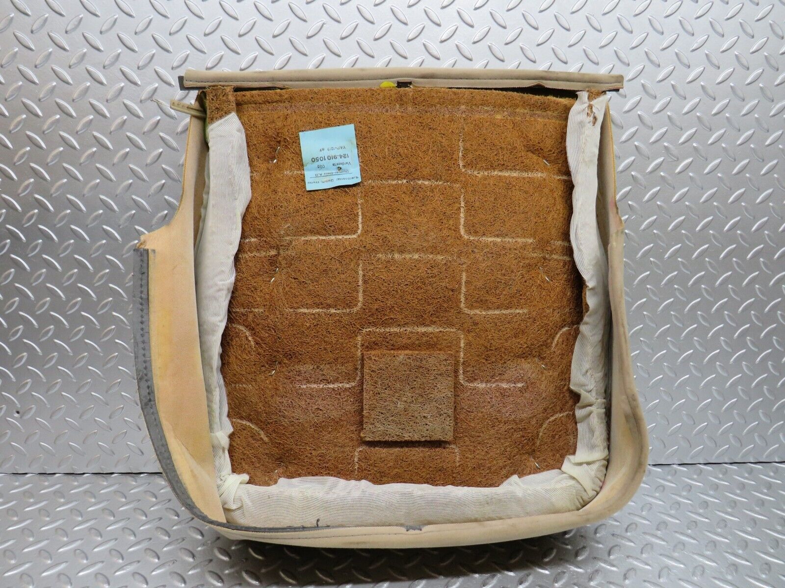 29483 Mercedes-Benz W124 230E Front Right Driver Seat Bottom 1249101050