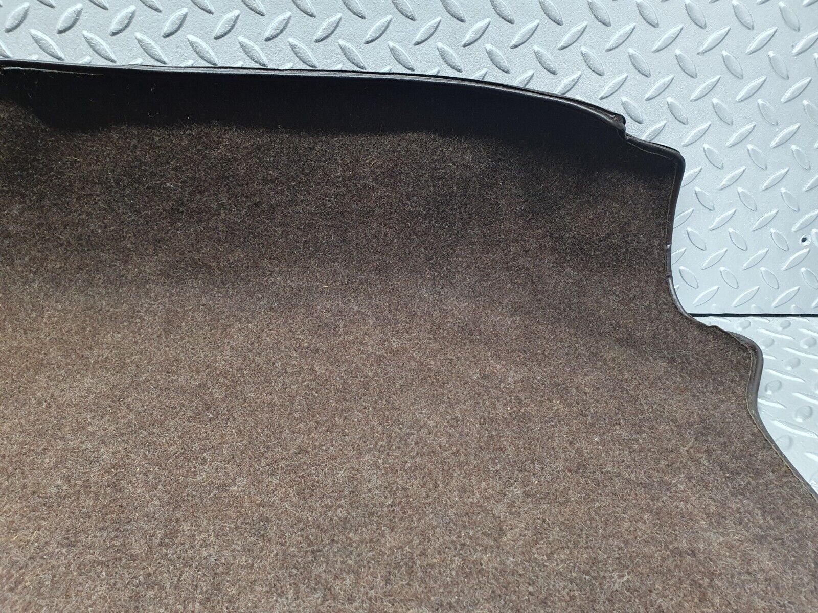 41047 Mercedes-Benz W126 300SE Trunk Boot Floor Carpet Brown