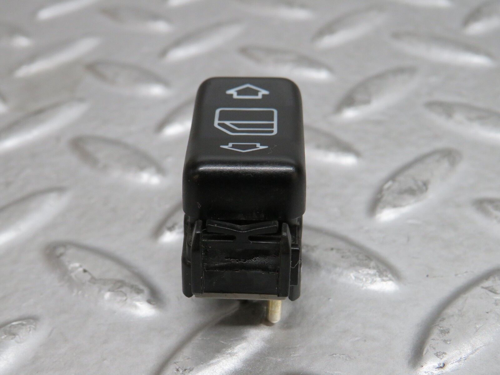 29189 Mercedes-Benz C124 320CE Coupe Right Electric Window Switch 1248209410