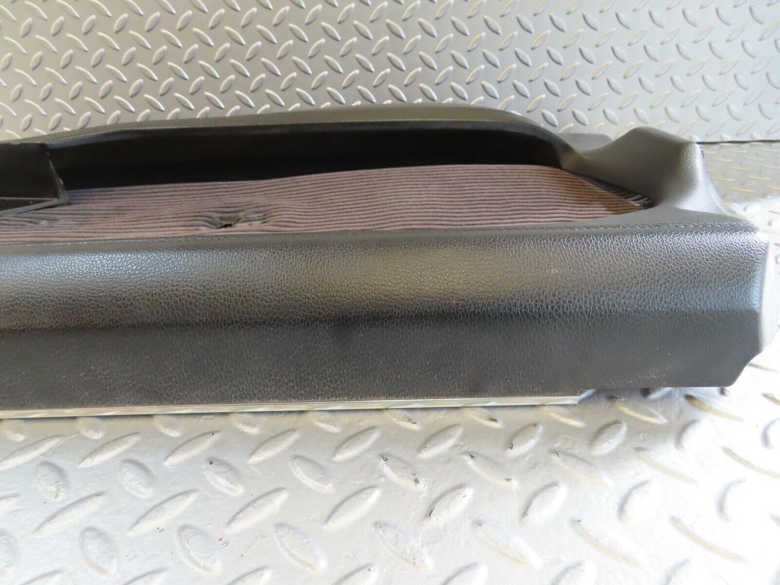 14247 Mercedes-Benz W116 350SE Front Right Door Card Black