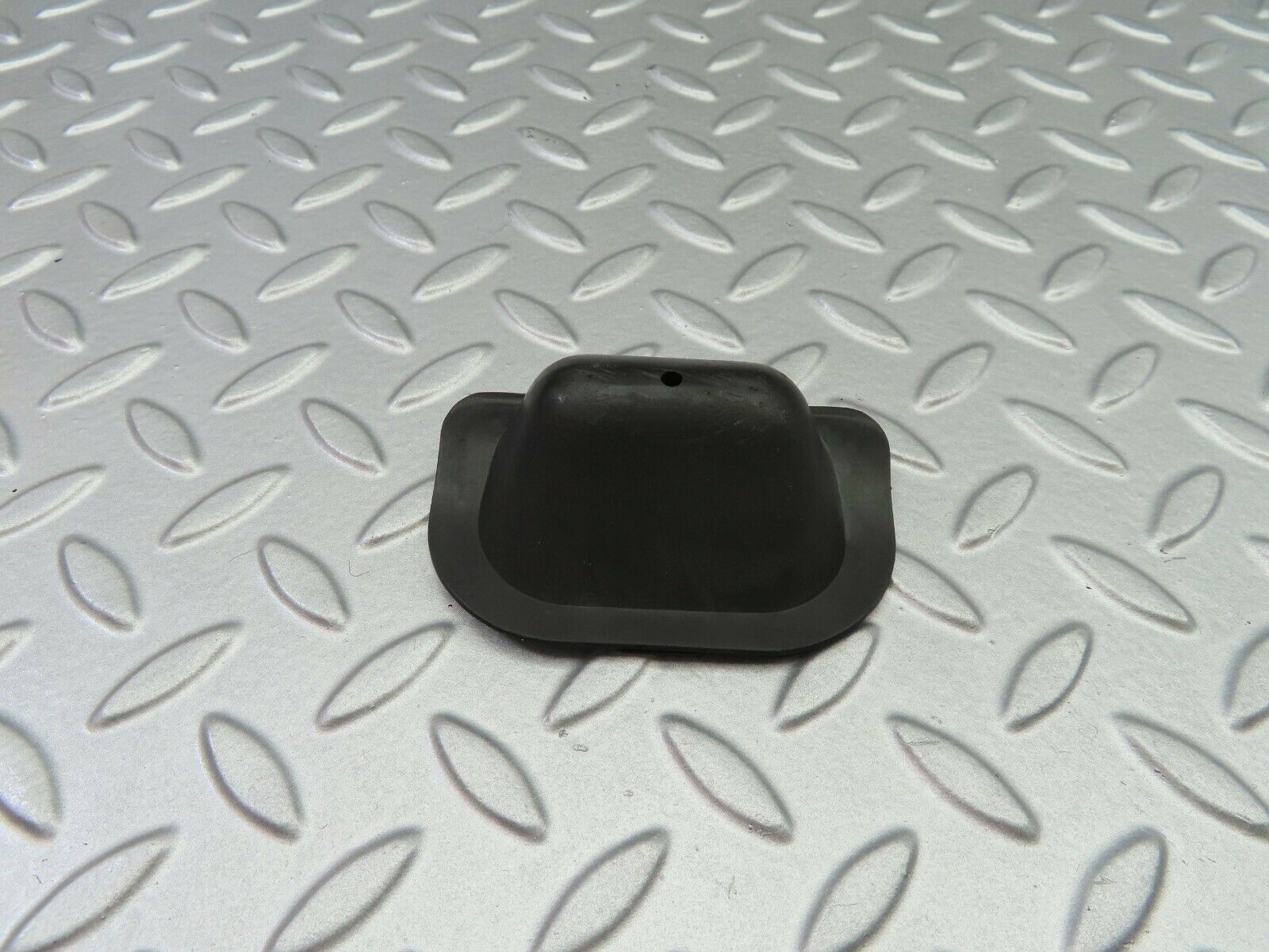 6796 Mercedes-Benz S124 E220 Wagon Washer Nozzle Cover 1248890325