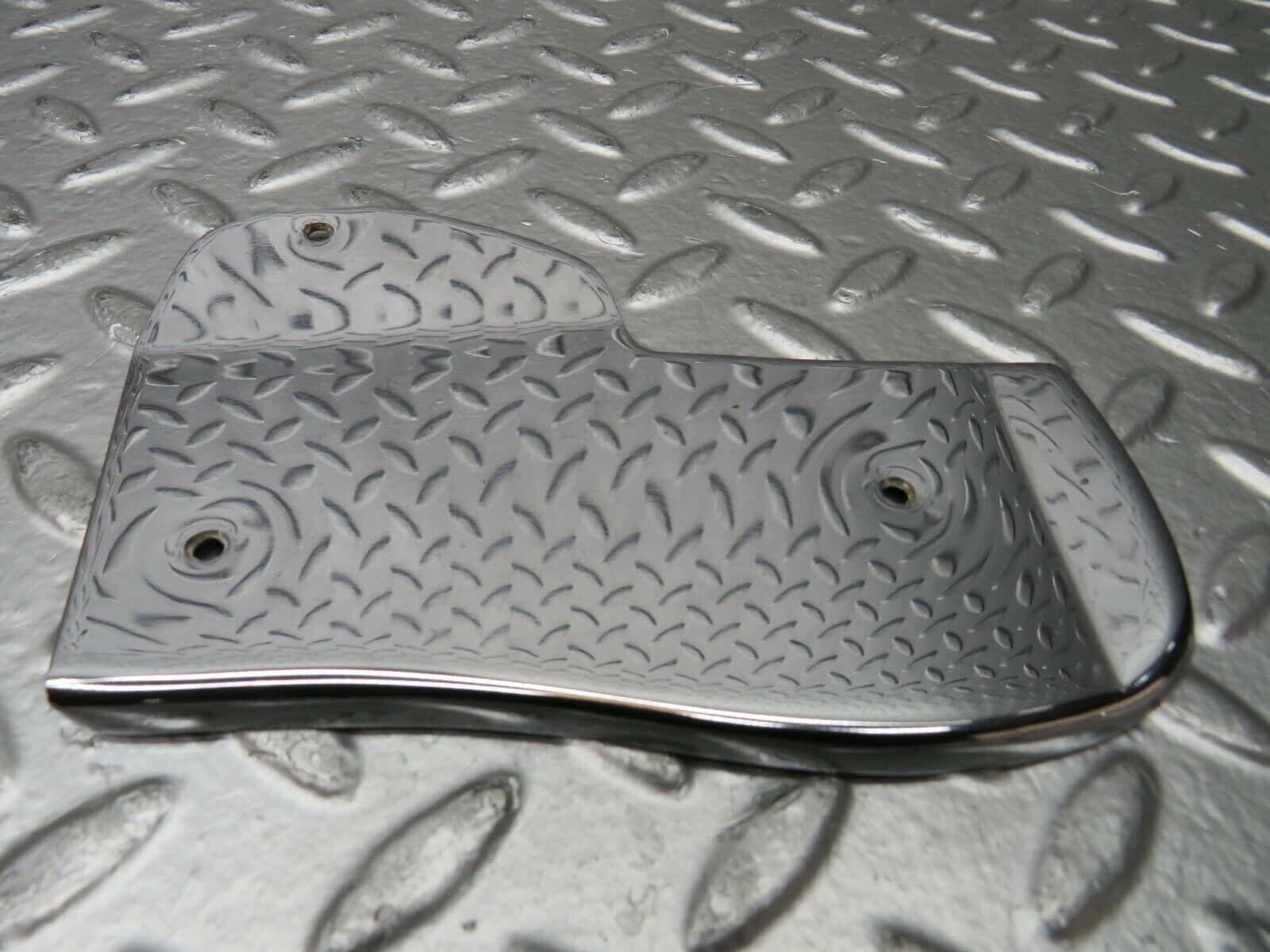 23018 Mercedes-Benz C123 230CE Coupe Left Door Chrome Cover