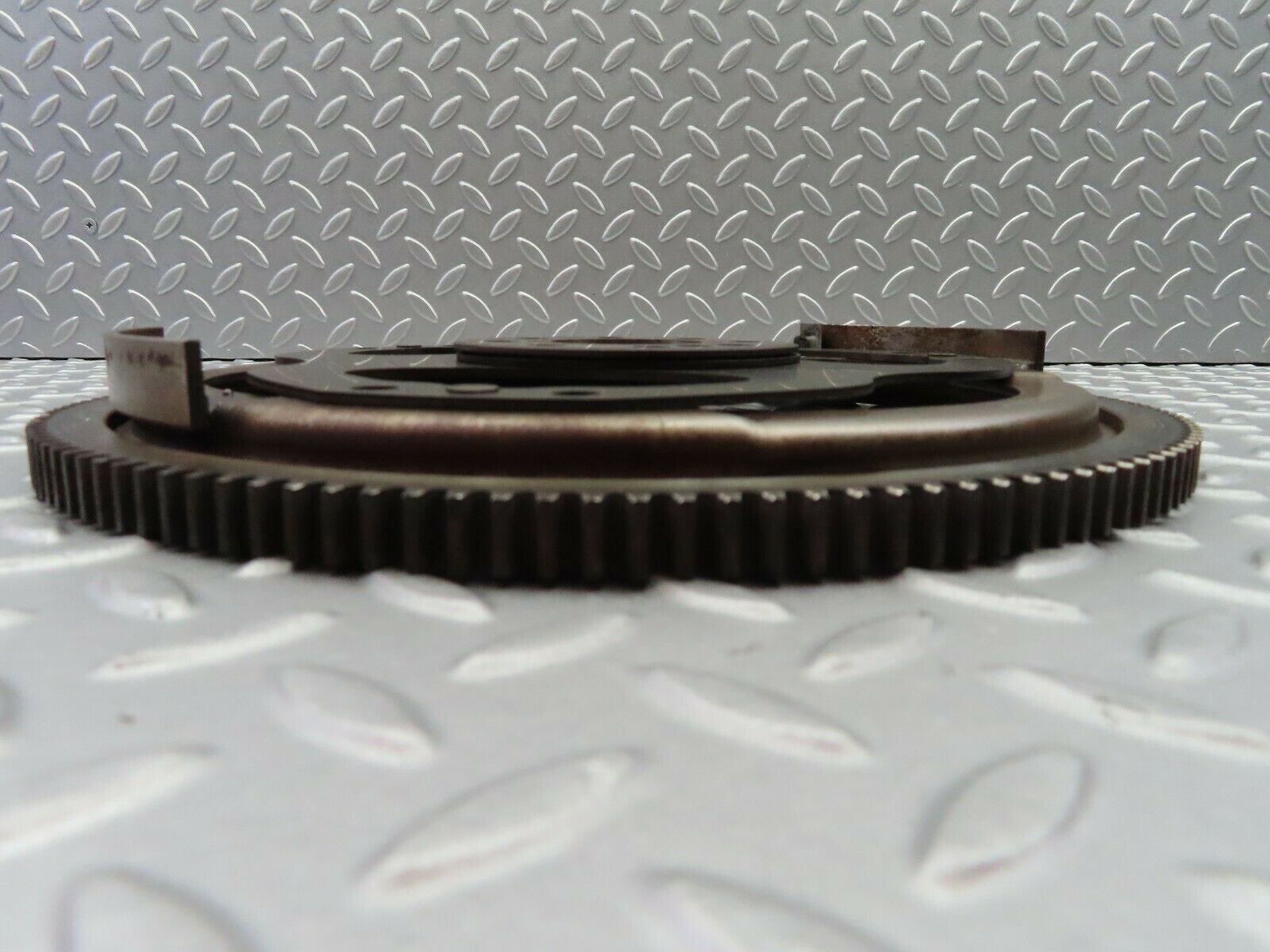 6815 Mercedes-Benz S124 E220 Wagon Flywheel 1110300112