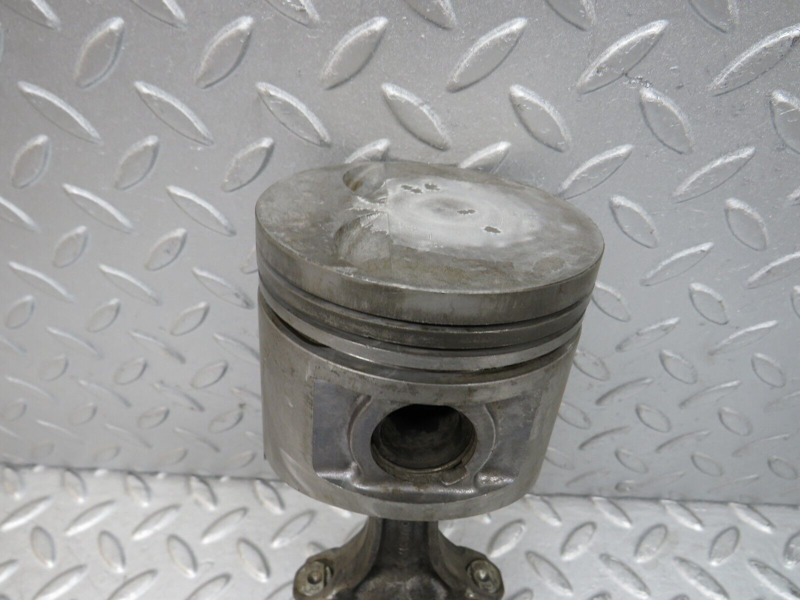 37623 Mercedes-Benz W109 300SEL Piston With Connecting Rod 91.5 mm