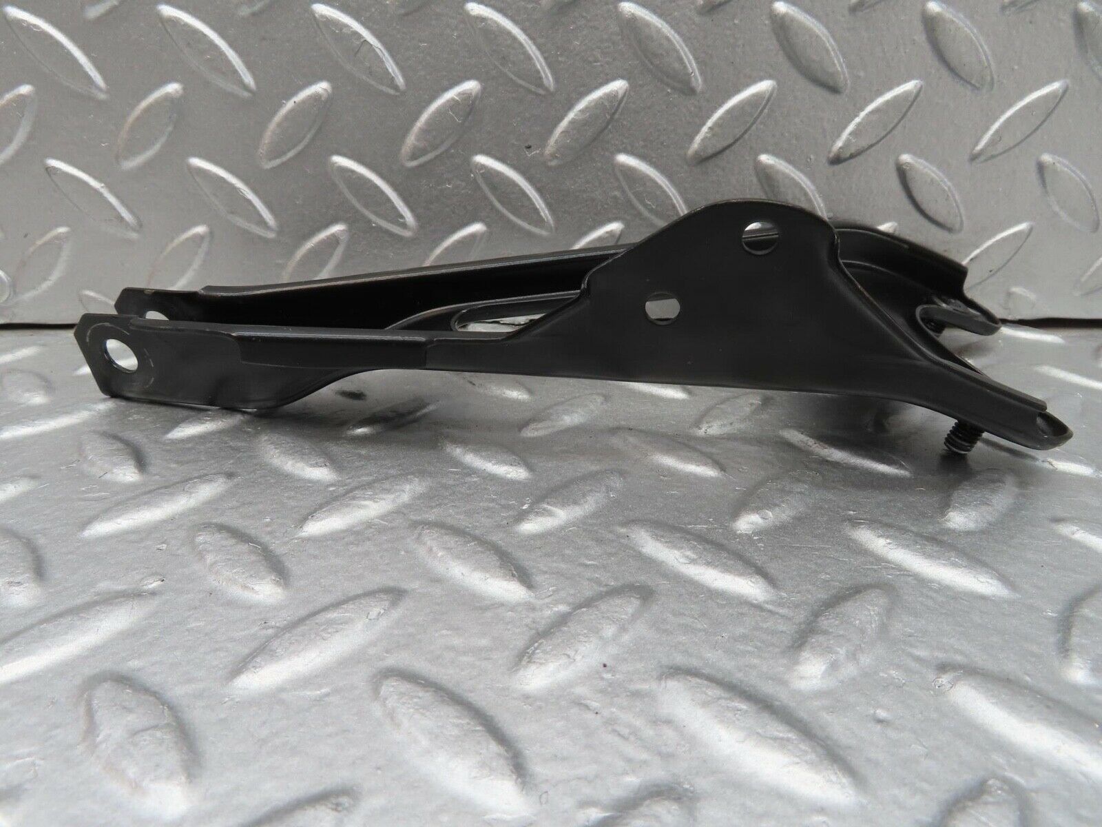 14760 Mercedes-Benz W201 190E Steering Column Bracket