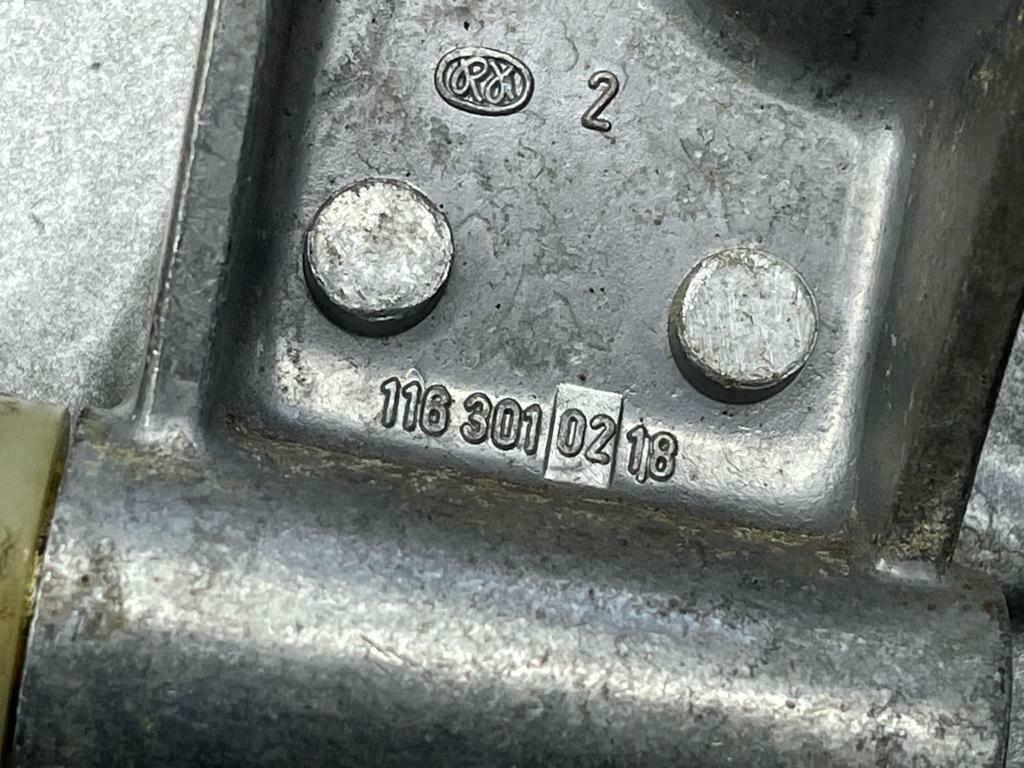 0149 Mercedes-Benz W116 Accelerator Pedal Linkage 1163010218