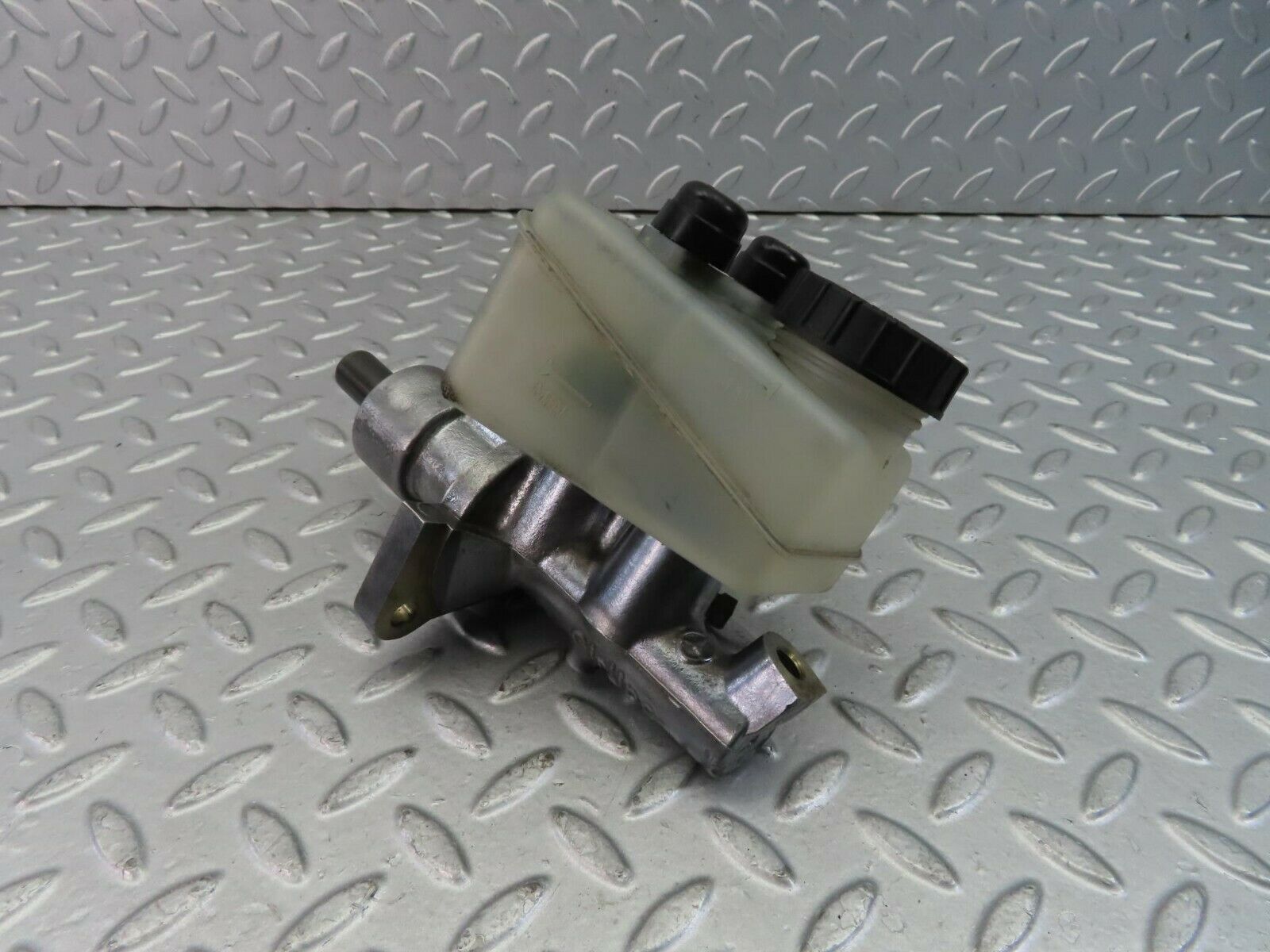 9413 Mercedes-Benz C124 300CE Coupe Brake Master Cylinder With Tank