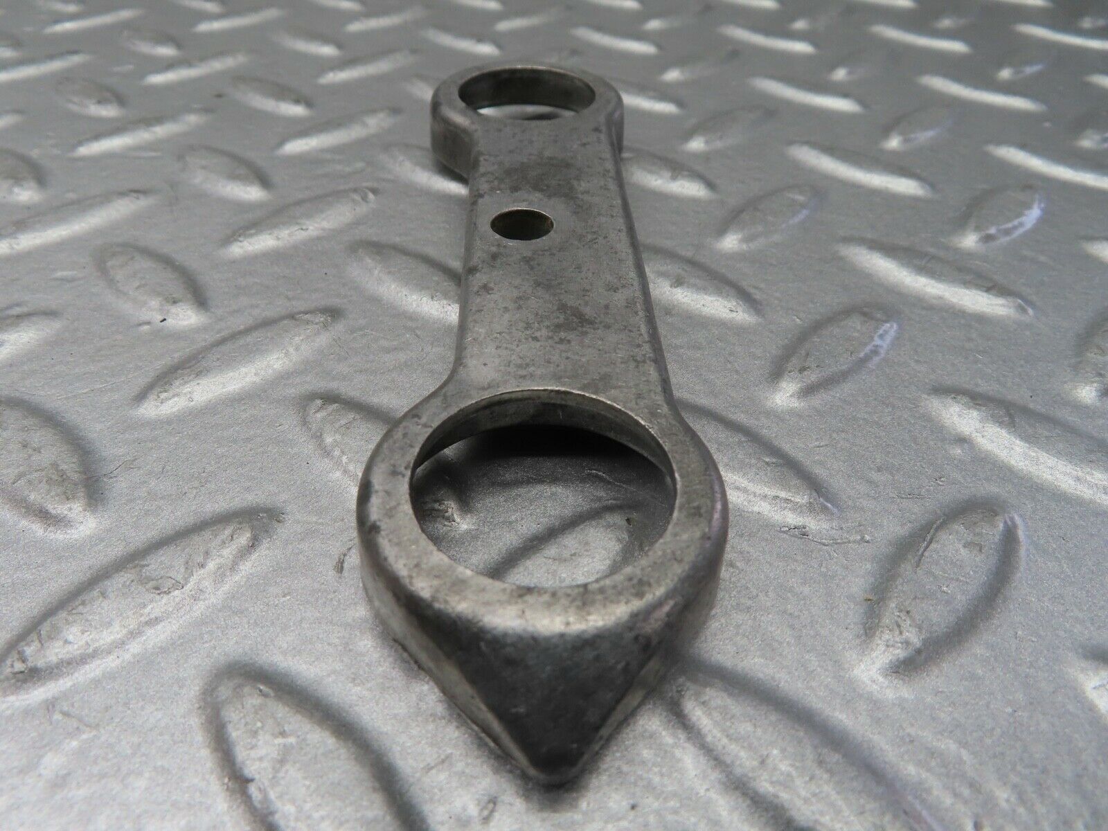 20366 Mercedes-Benz W114 280CE Coupe Fuel Injector Bracket 1300780341