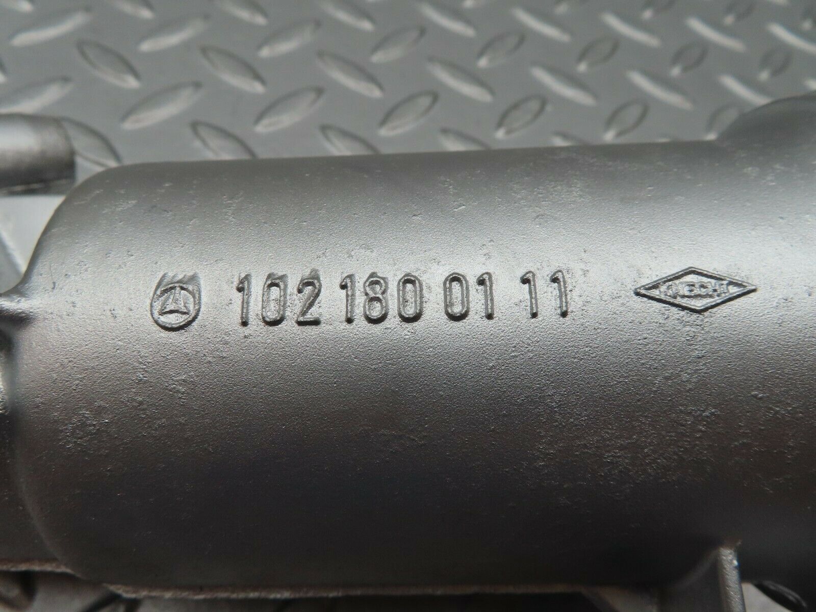 3871 Mercedes-Benz S123 200T Wagon Oil Filter Housing 1021800111