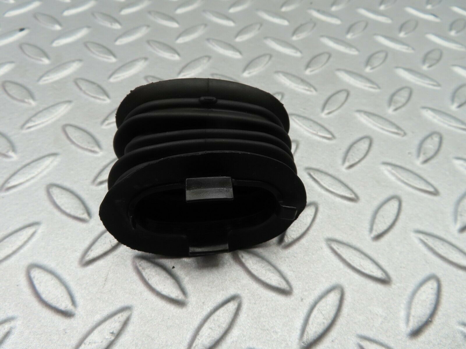 5648 Mercedes-Benz W124 230E Front Door Wire Protector Rubber 1248210197