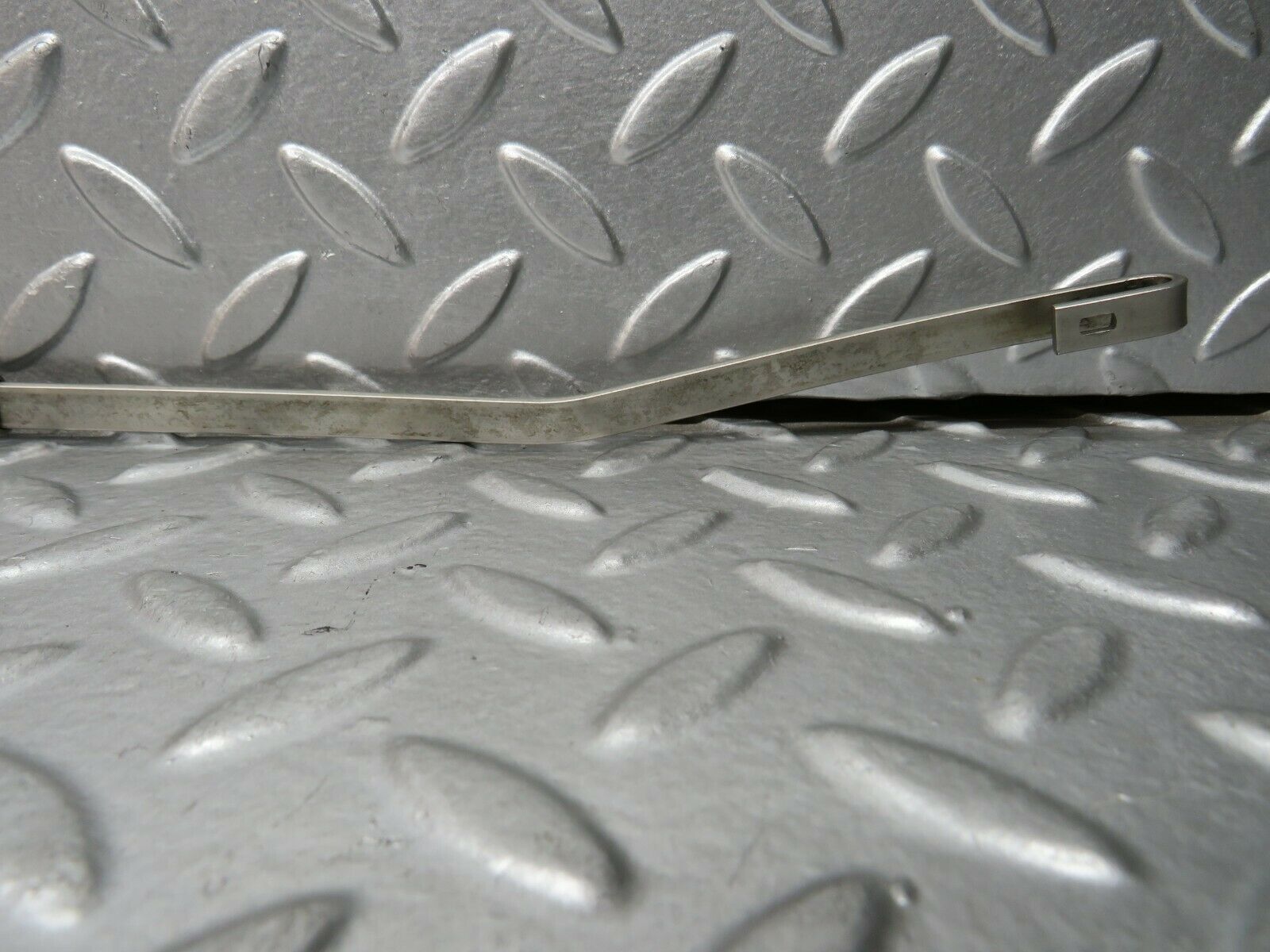 23555 Mercedes-Benz W114 280E Wiper Arm Right Side