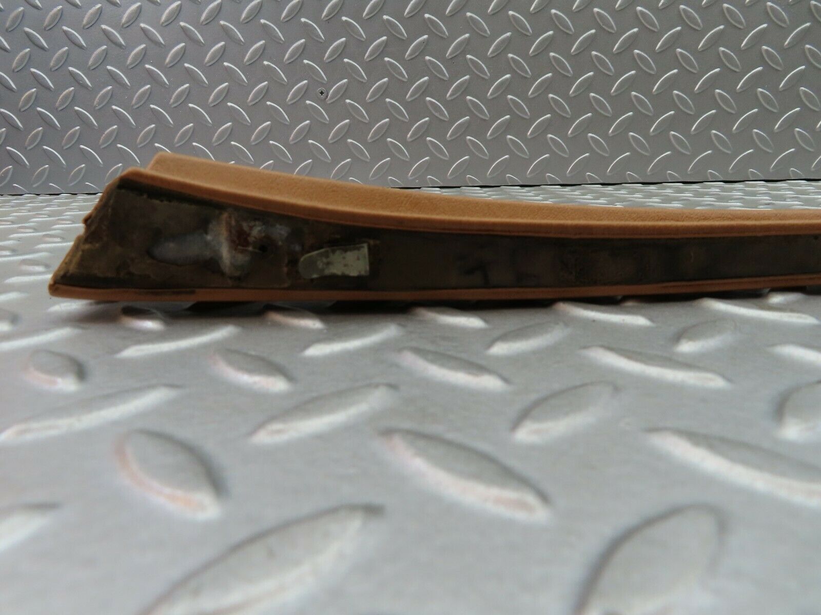 6037 Mercedes-Benz W126 380SE Front Right Door Panel Cover