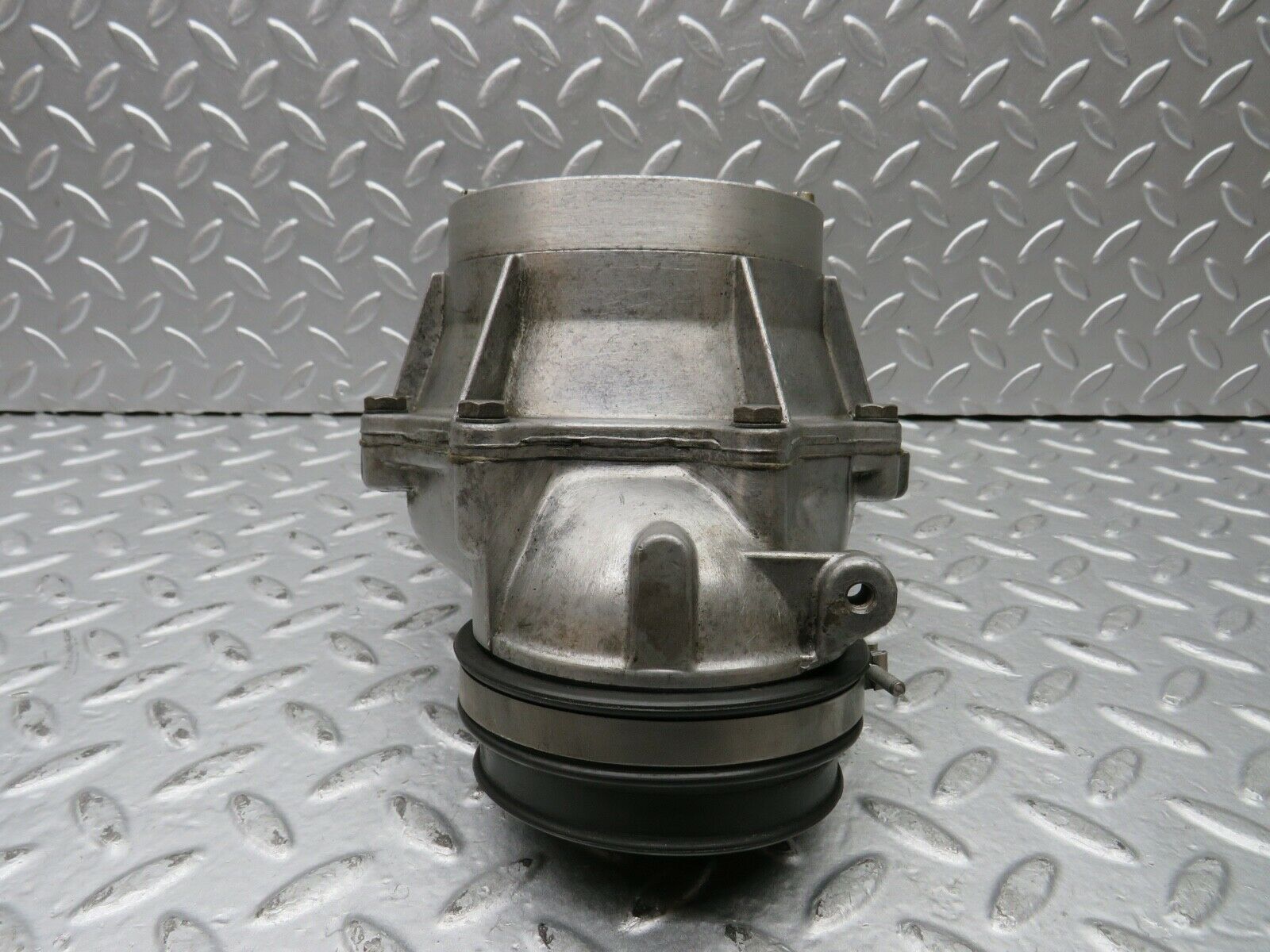 21824 Mercedes-Benz W123 Air Flow Mass Meter Sensor Bosch 1101410590